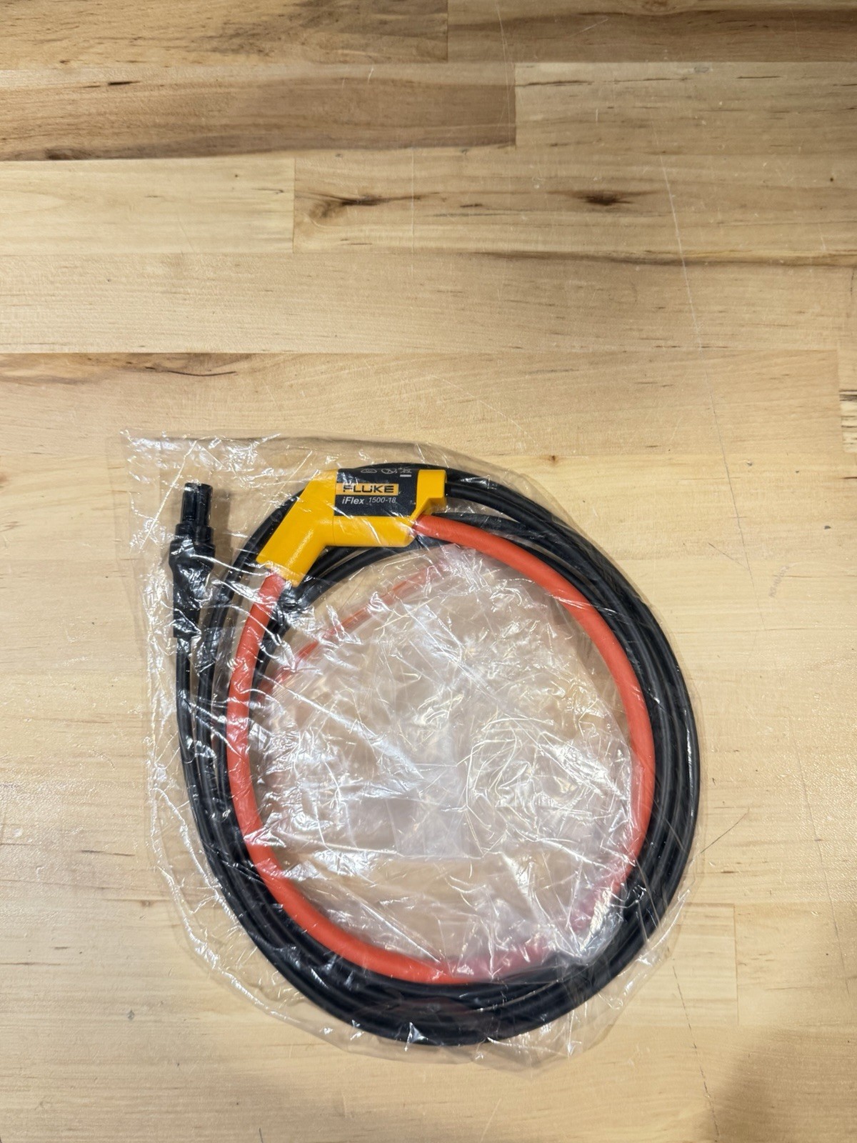 FLUKE iFLEX 1500-18 FLEXIBLE CURRENT CLAMP 1500A CAT III 1000V