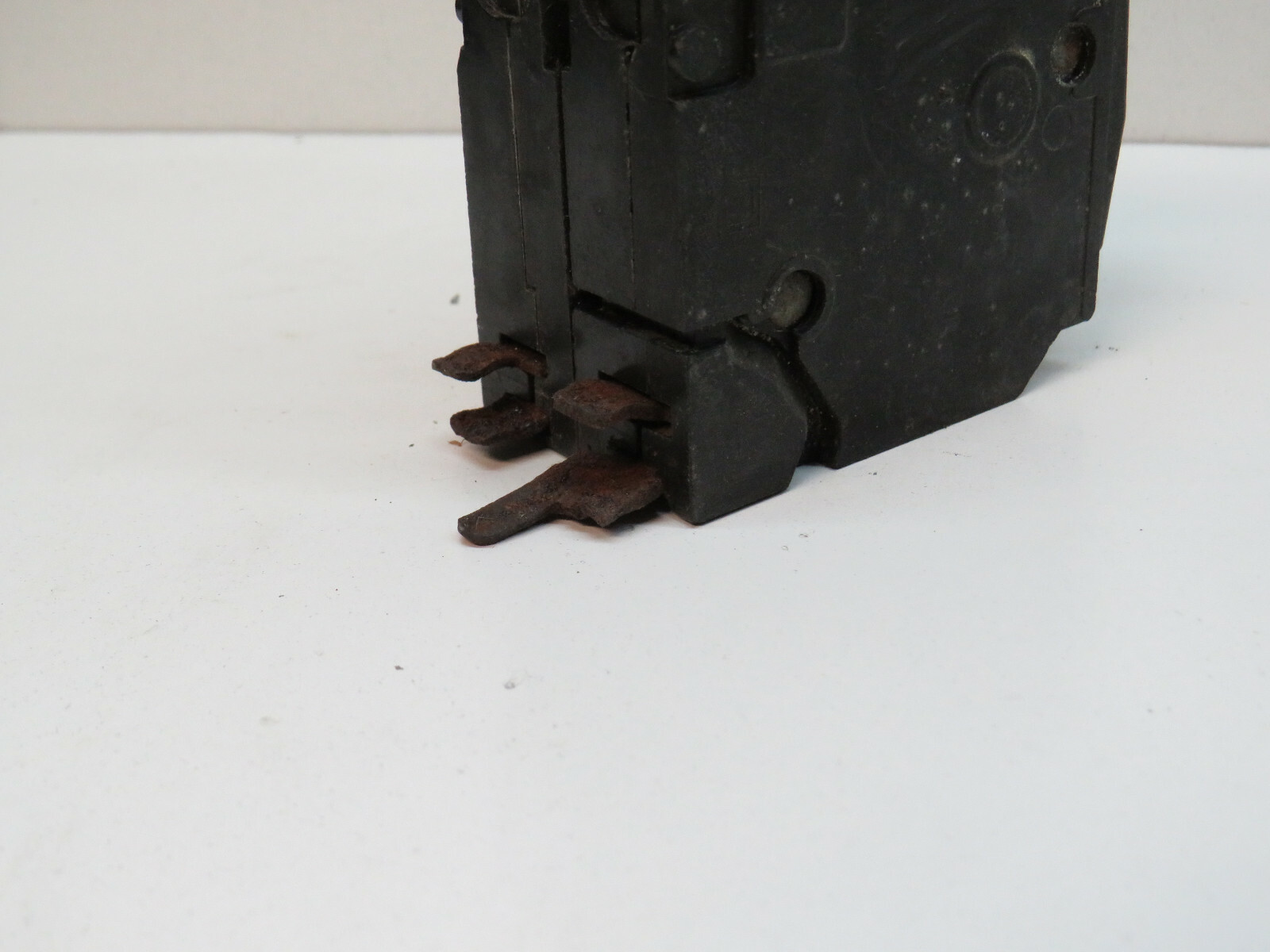 Square D QO230 30-Amp 2-Pole Circuit Breaker 30A 2P, Older Style Long Stab Foot