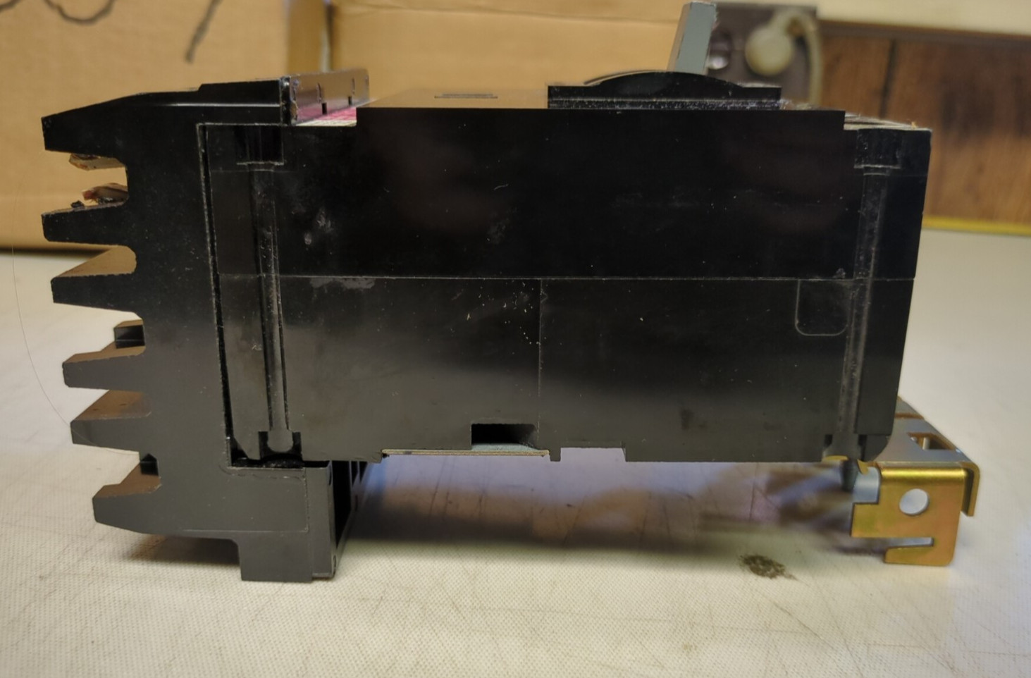 SQUARE D CIRCUIT BREAKER FH36015 **UNUSED SURPLUS**