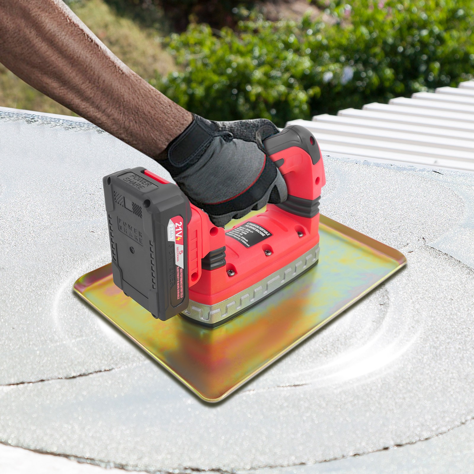 Cordless Concrete Flat Plate Vibrator – Lightweight & Efficient Troweling Tool.