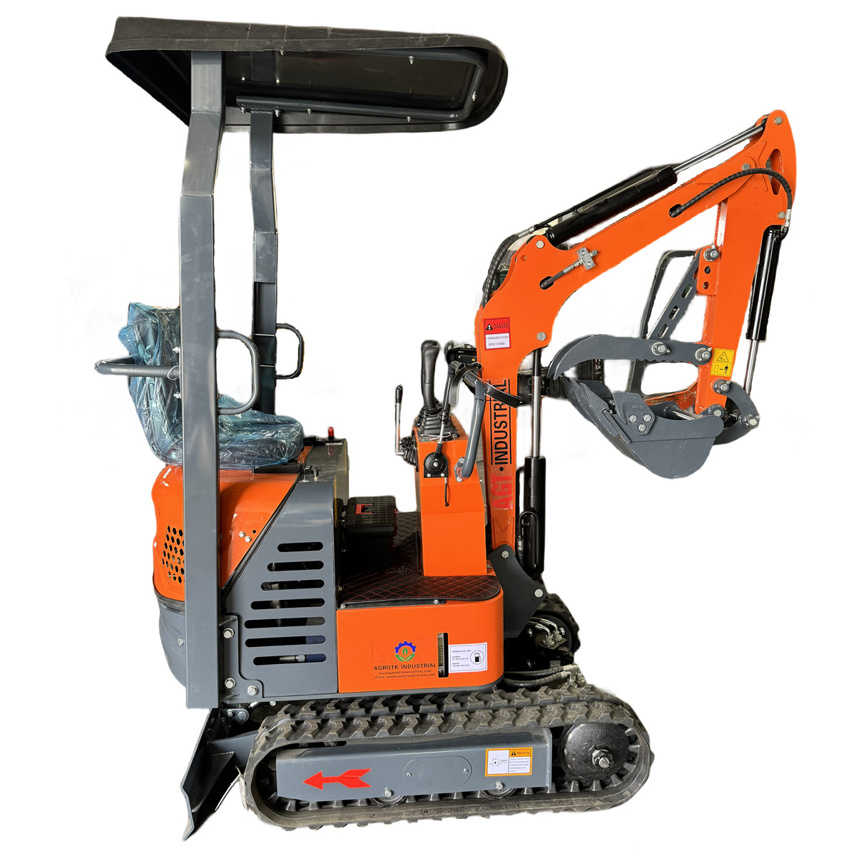 AGT Mini Excavator 900KG Tracked Crawler Digger 13.5HP Briggs & Stratton Engine