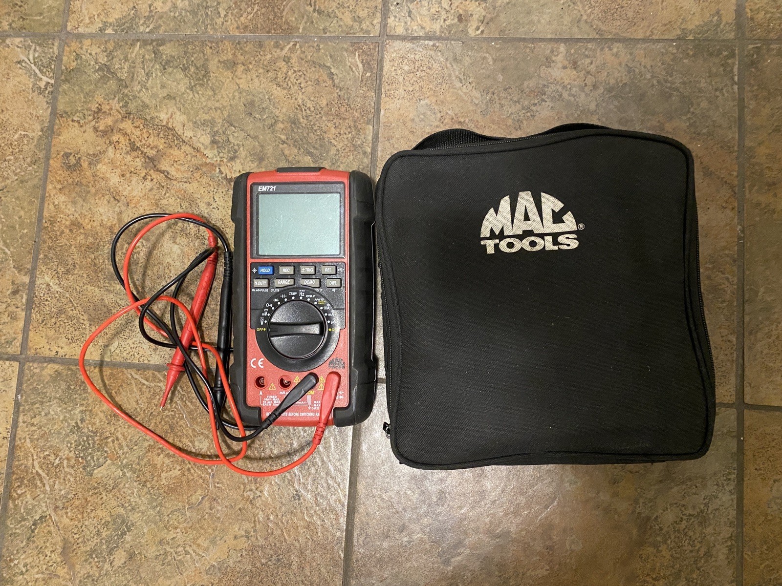 MAC Tools EM721 Cat III multimeter with inductive clamp, temperature probe DVOM