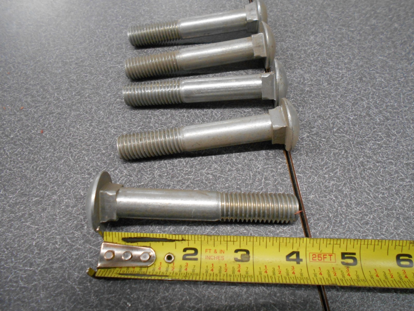 Carriage Bolt 5/8″ x 4.00″. Carriage Bolts. (LOT OF 5), Grade 2, Coarse. NOS!