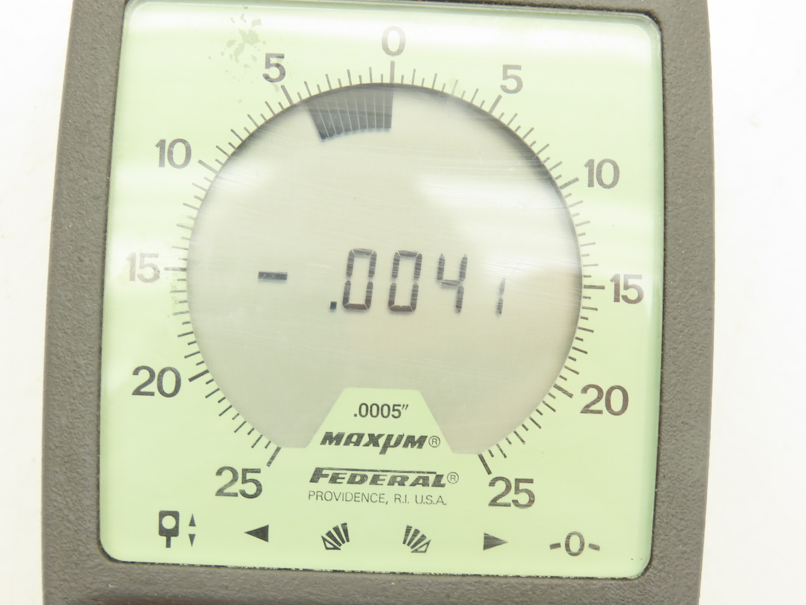 Mahr Federal DEI-12121D Maxum Digital Comparator Indicator Gage .025″- .0005″