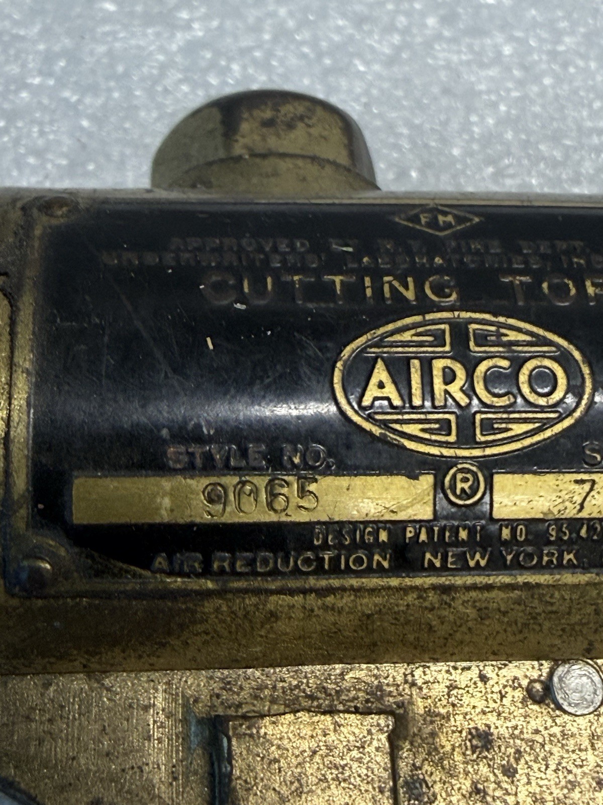 Airco Cutting Torch – Model 9065 With Style 65 Tip – Corn Cob Grip / Handle