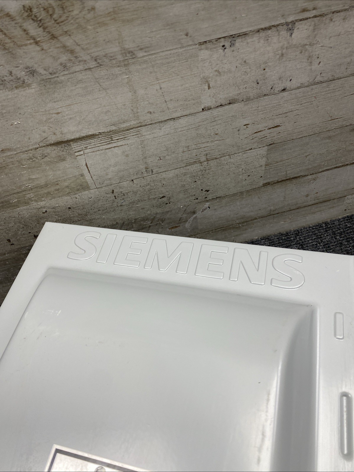 Siemens HFC323J Enclosed Fused Low Voltage Heavy Duty Safety Switch,240VAC,100 A