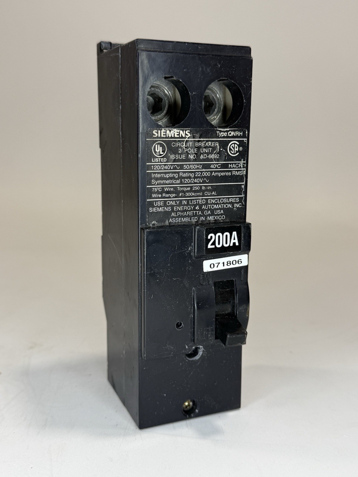 Siemens QN2200RH Main Circuit Breaker 200A 120V 240V 2 Pole QNRH