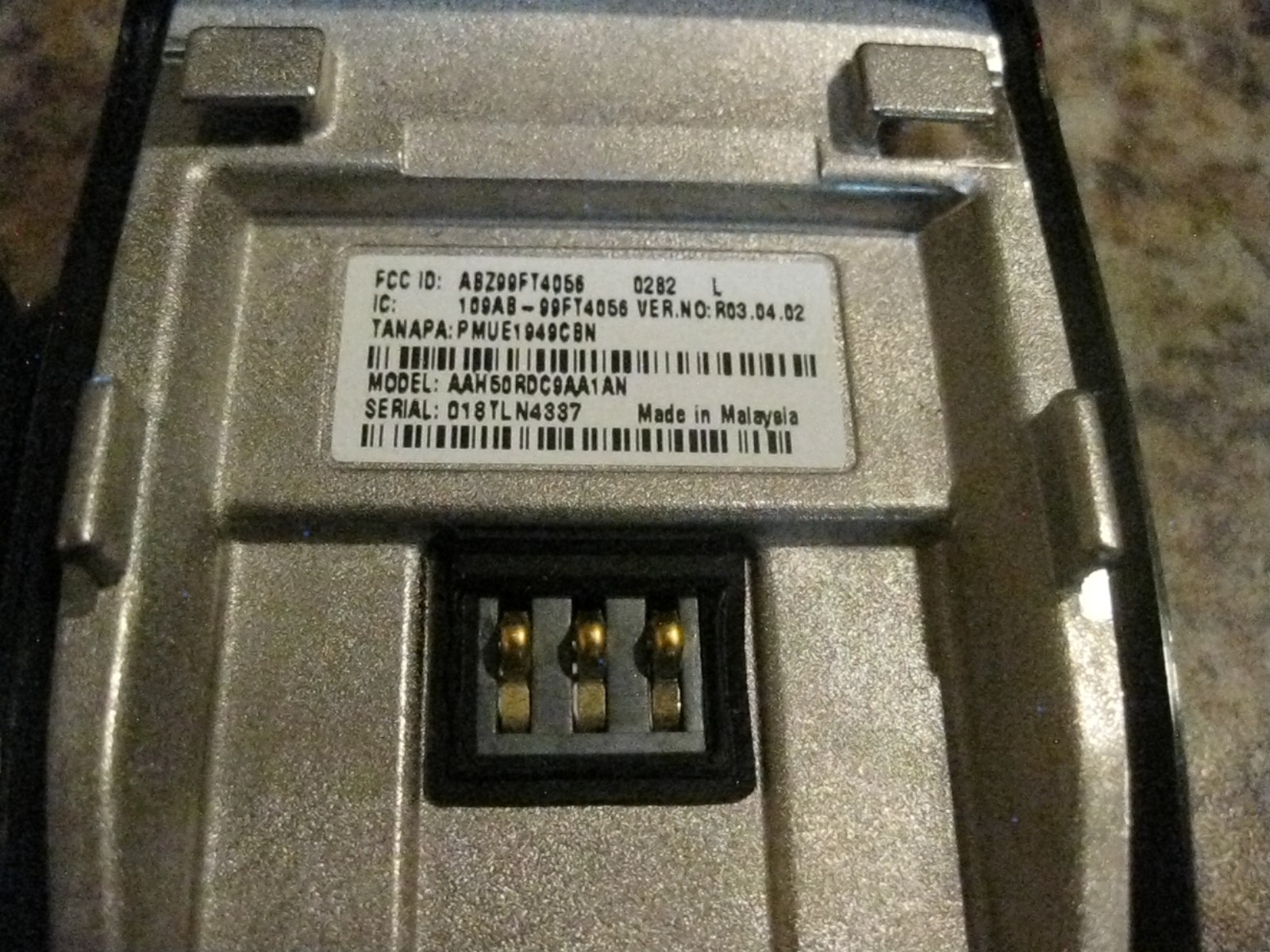 MOTOROLA CP200 AAH50RDC9AA1AN 438-470 UHF 4 CH Radio 4 Watts w/ Cgr (Lot#BP672)