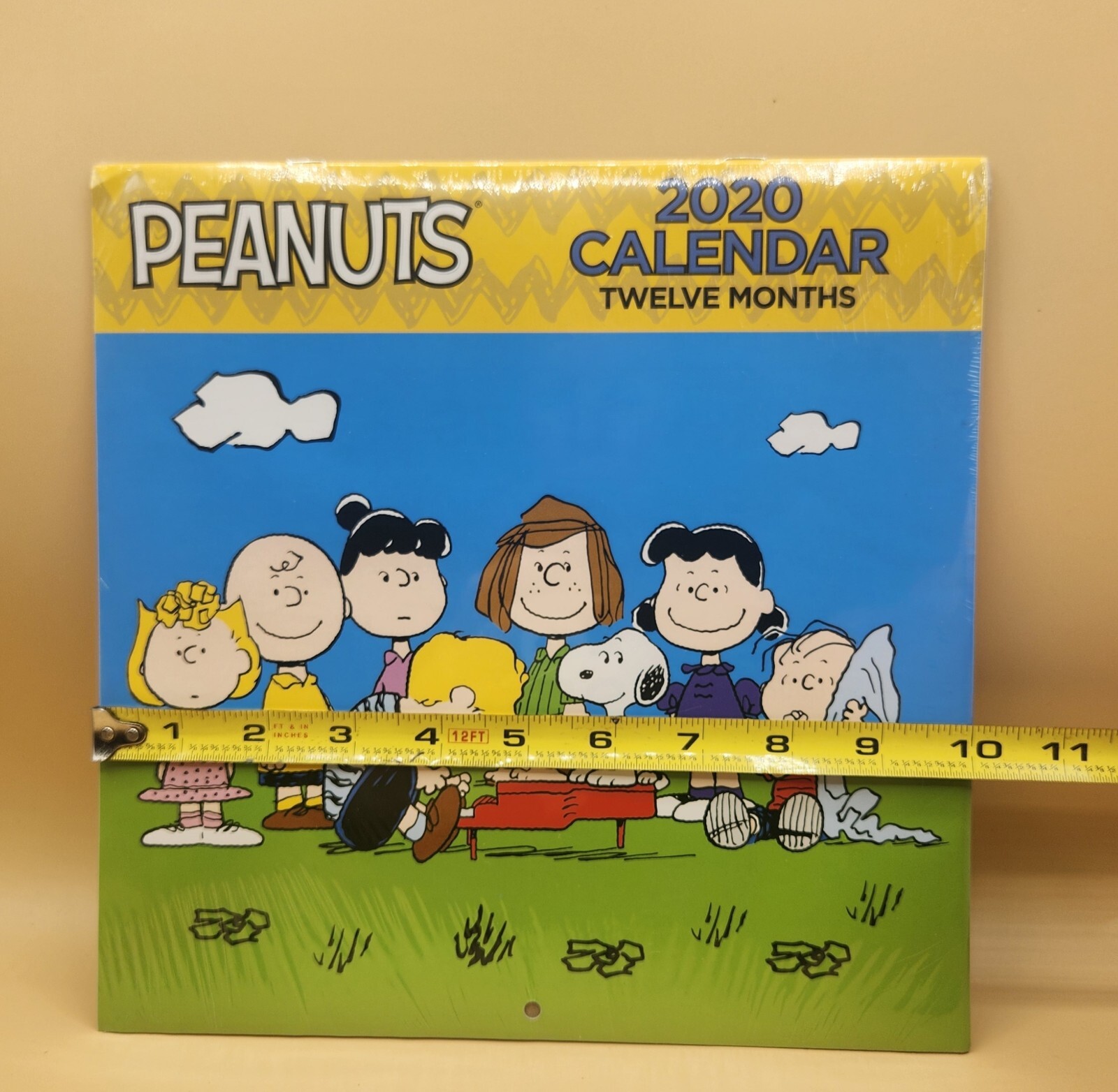 2020 PEANUTS 12 months WALL CALENDAR Sealed Snoopy & The Gang, BRAND NEW