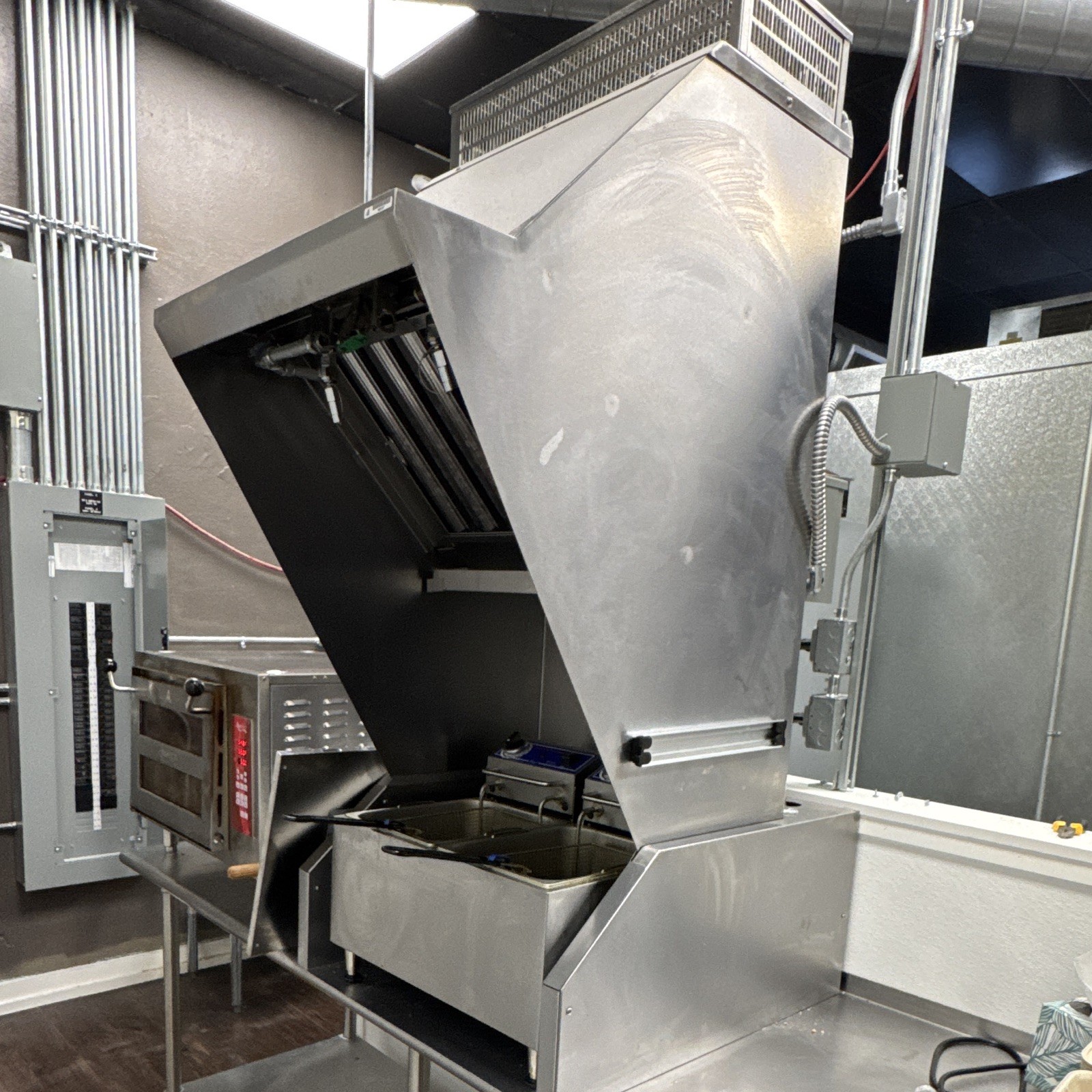 North American Kitchen Solutions VH-24 Stand Alone Ventless Commercial Hood