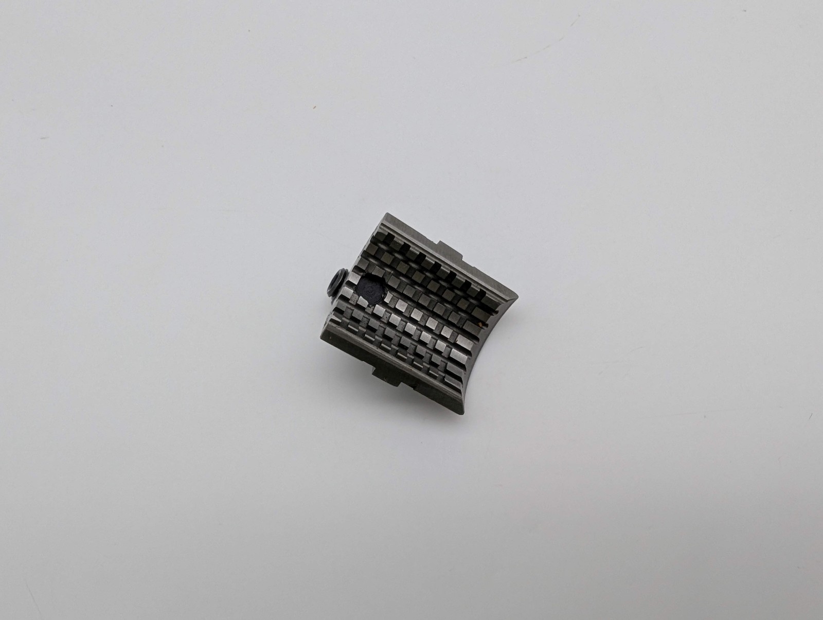 Hardinge M12 1-3/32″ Round Serrated Collet Pads 3-Segment for M12 Collet