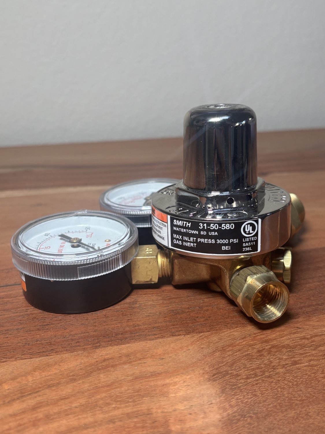 Gas Regulator 31-50-580 & Shower Valve Rough-In R22000 Brass New