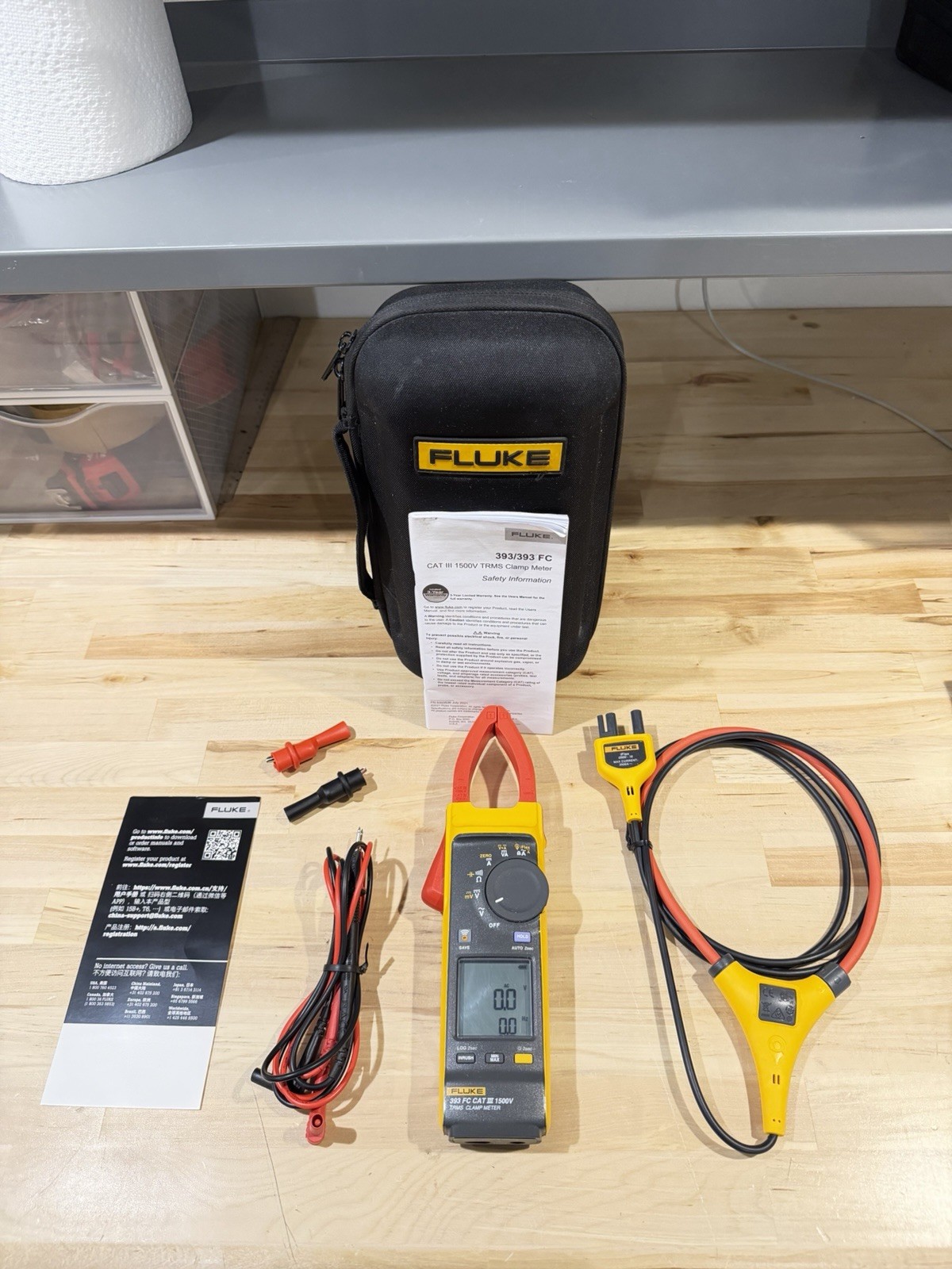 FLUKE 393 FC CAT III 1500V TRMS CLAMP METER W/ IFLEX PROBE & LEADS (TESTED)