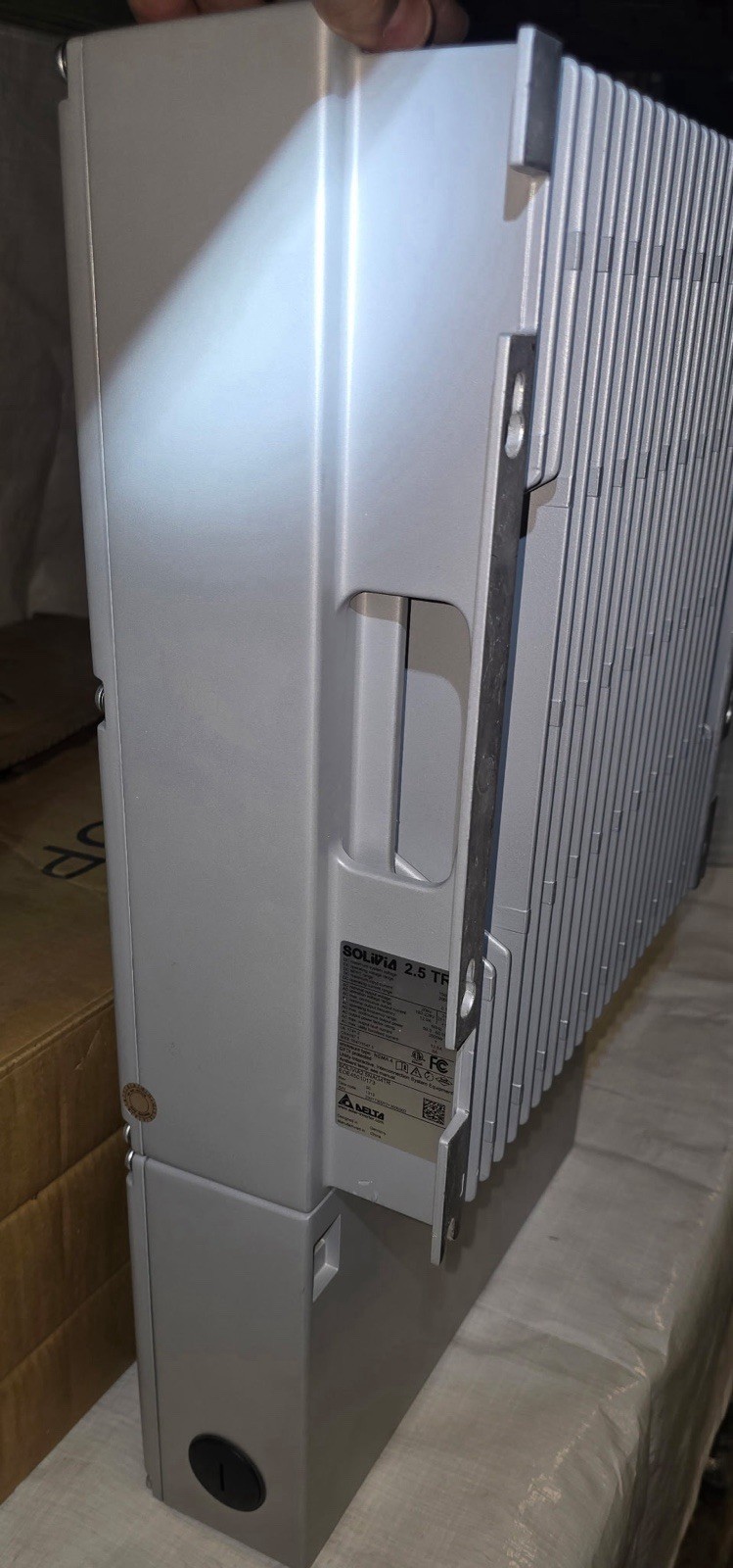 Delta SOLIVIA 2.5 TR 2500W Grid-Tied Solar Inverter NEMA 4 New OEM