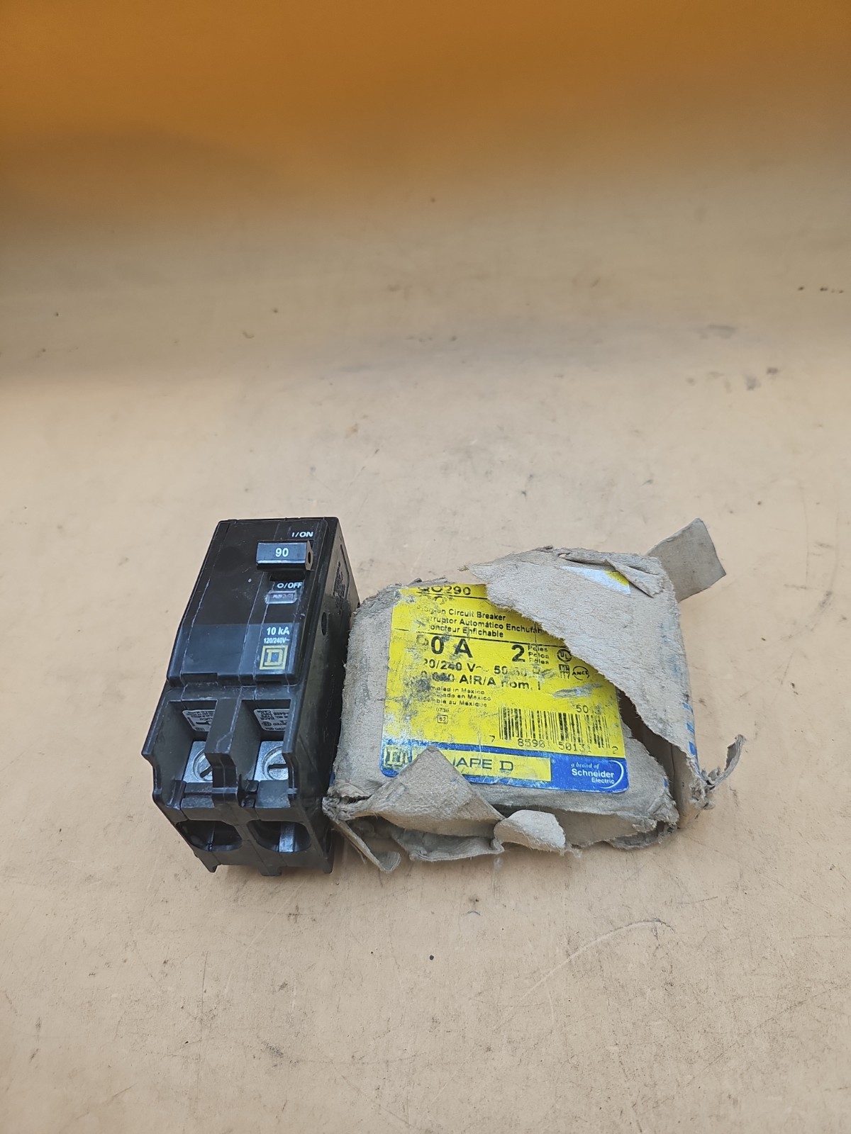 Square D QO290 2 Pole 90 Amp Type QO Plug-On Circuit Breaker