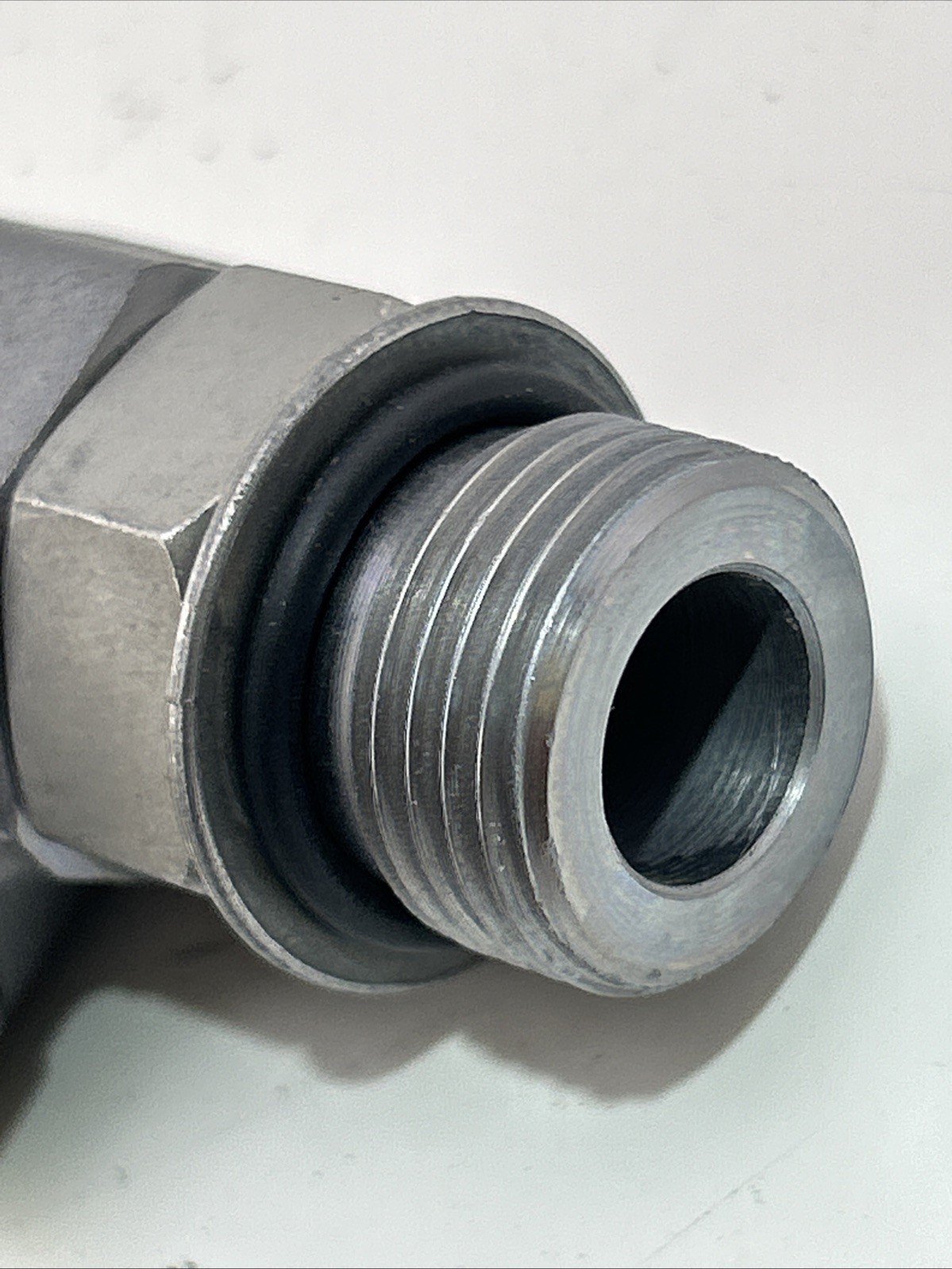 PARKER 10 AOEG5-S Pipe Port Adapter Female 90 Degree Elbow 7/8″ x 14 OEM **NEW**