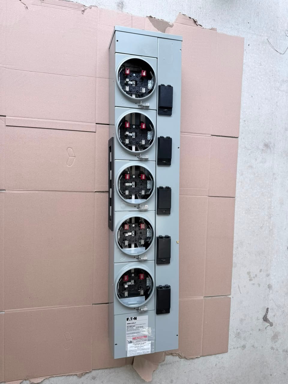 New Eaton 3MM512RRLP Meter Stack 5-Gang 125A Socket 800A , US#