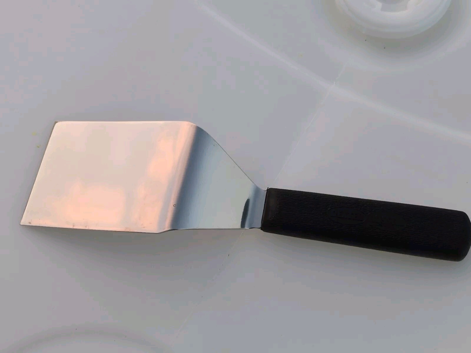 Dexter Russell S2864 4″ x 3″ SaniSafe Spatula Turner Grill Griddle 16343B Qty-1