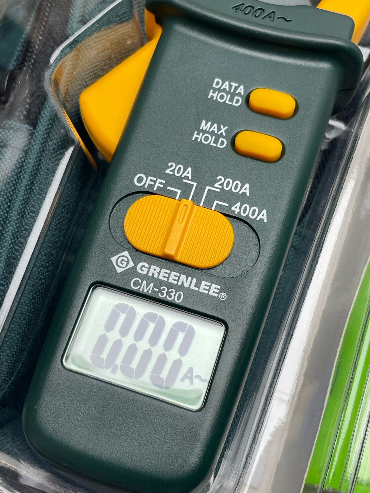NEW GREENLEE AC CLAMP METER 400a CAT III 600v CM-330