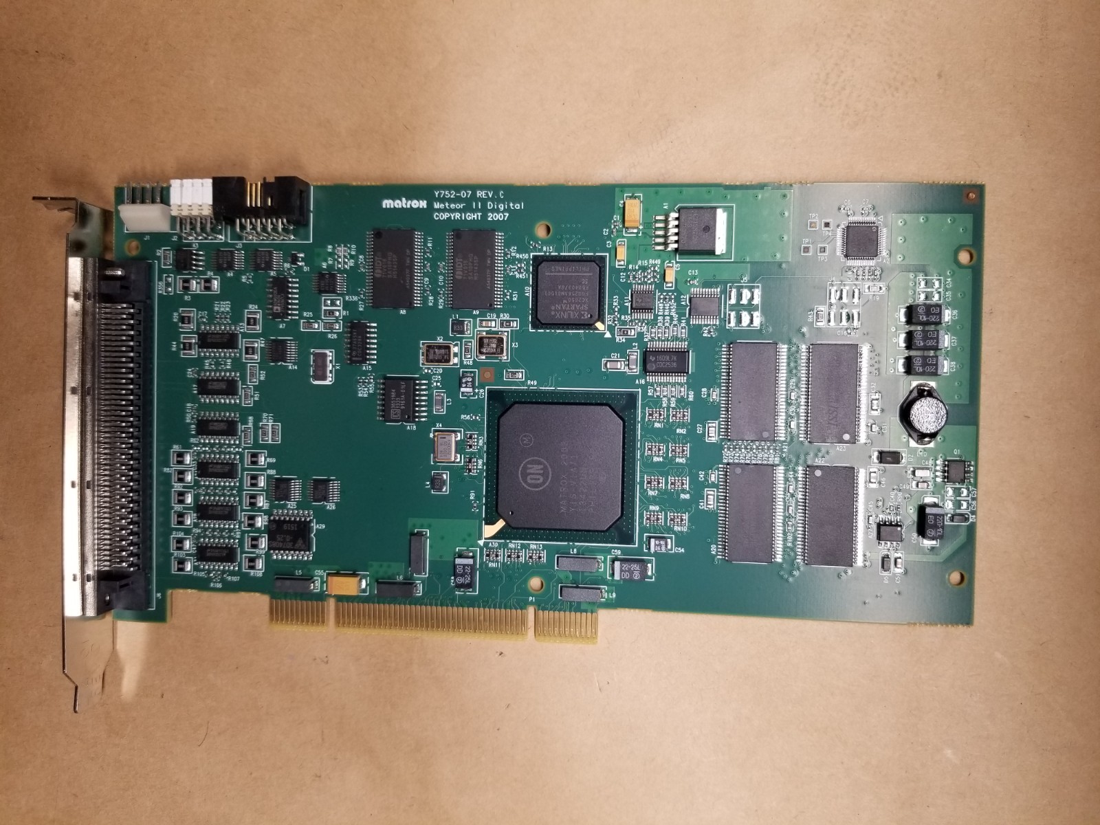 Fujitsu Siemens CELSIUS W340 (D2156) Pentium 4 1GB RAM, Win COA Meteor-II RS-232
