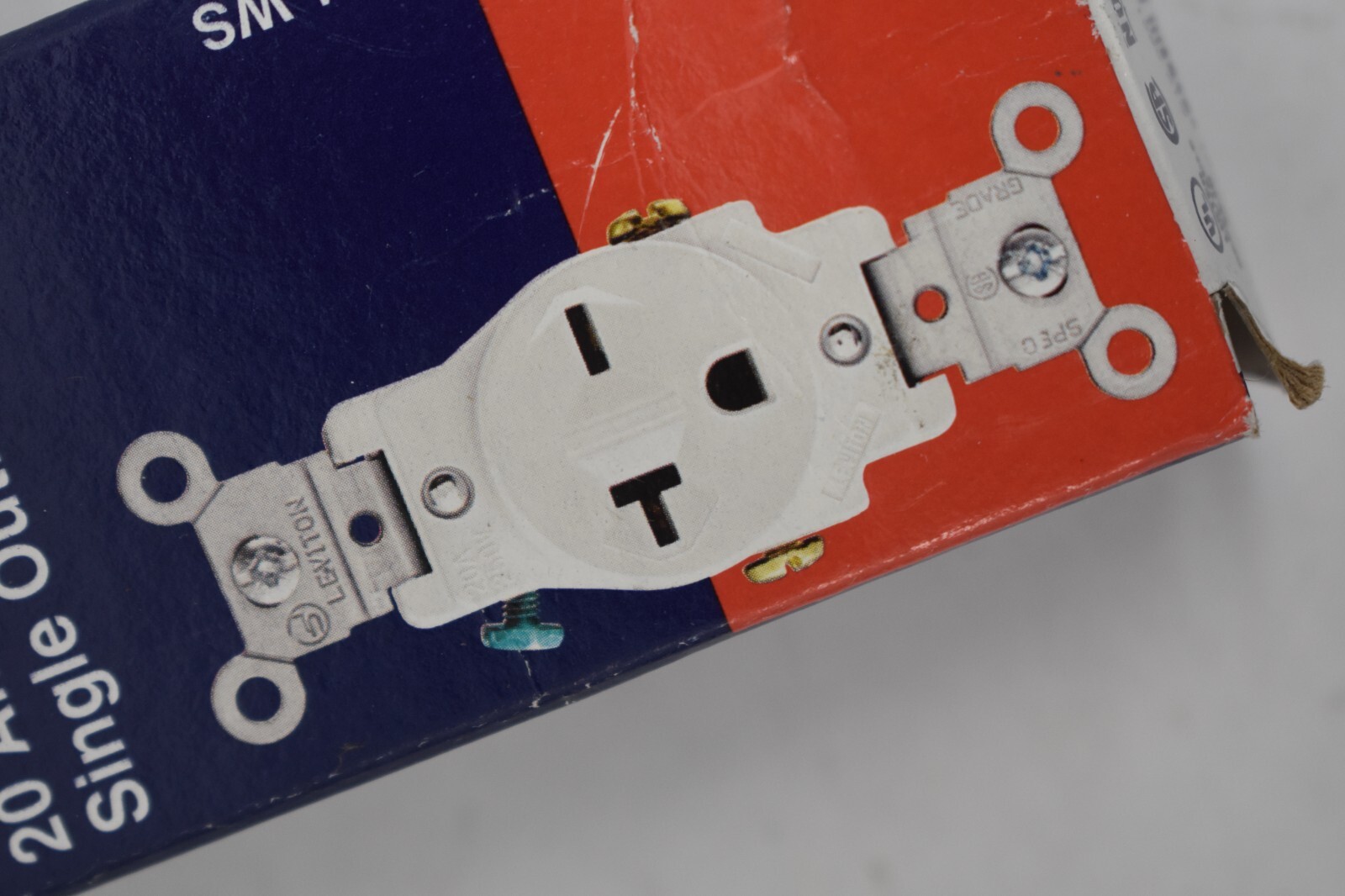 Leviton White 2 Pole 3 Wire Self Grounding 20A Single Outlet S12-5821-WS