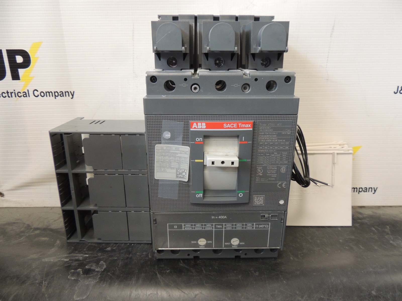 ABB SACE TMAX XT5N 400 XT5NU340ABNF000XXX 3 Pole 400 Amp 600v Circuit Breaker