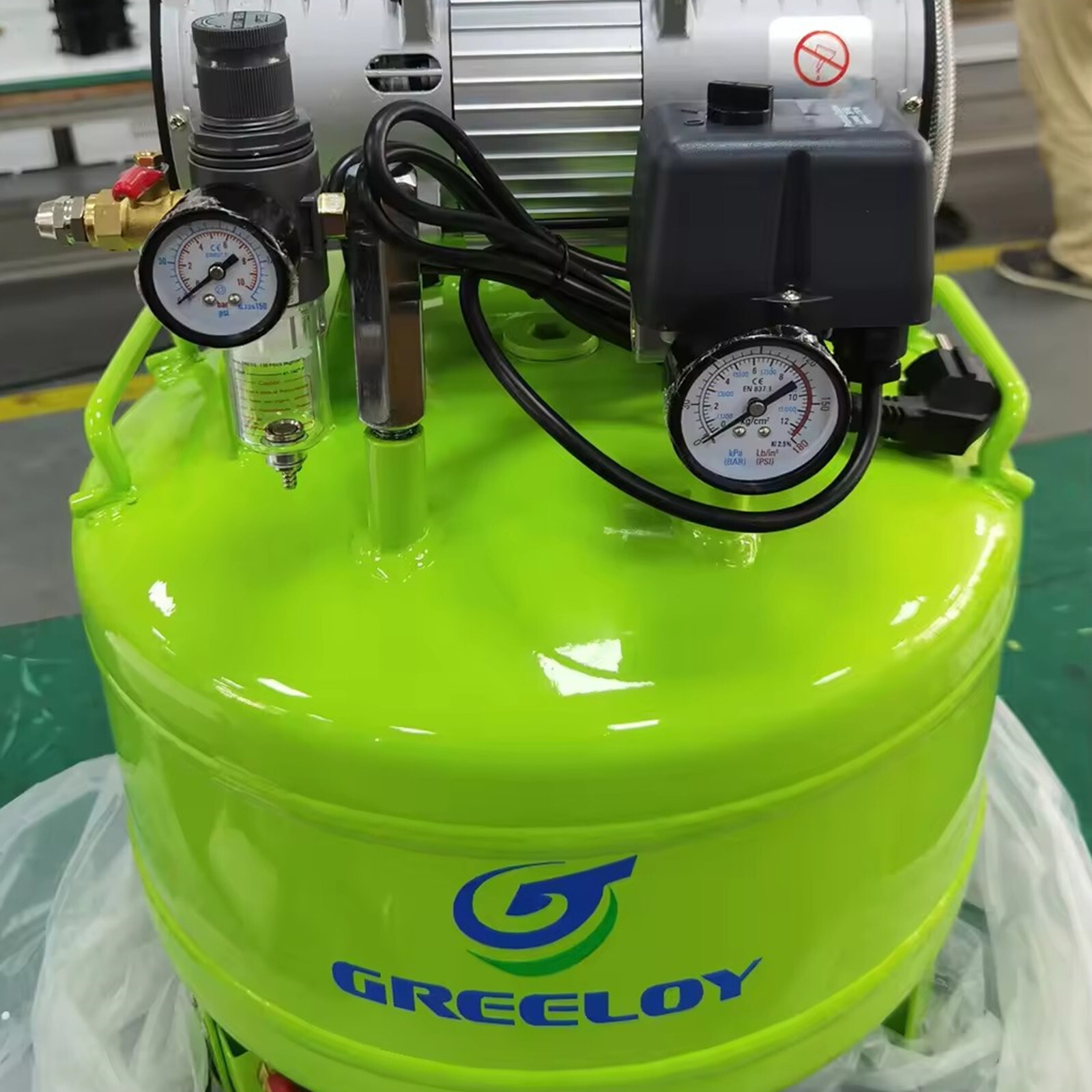 Electric Silent Oil Free Dental Air Compressor GA-81 with 40L Tank for Two Chair