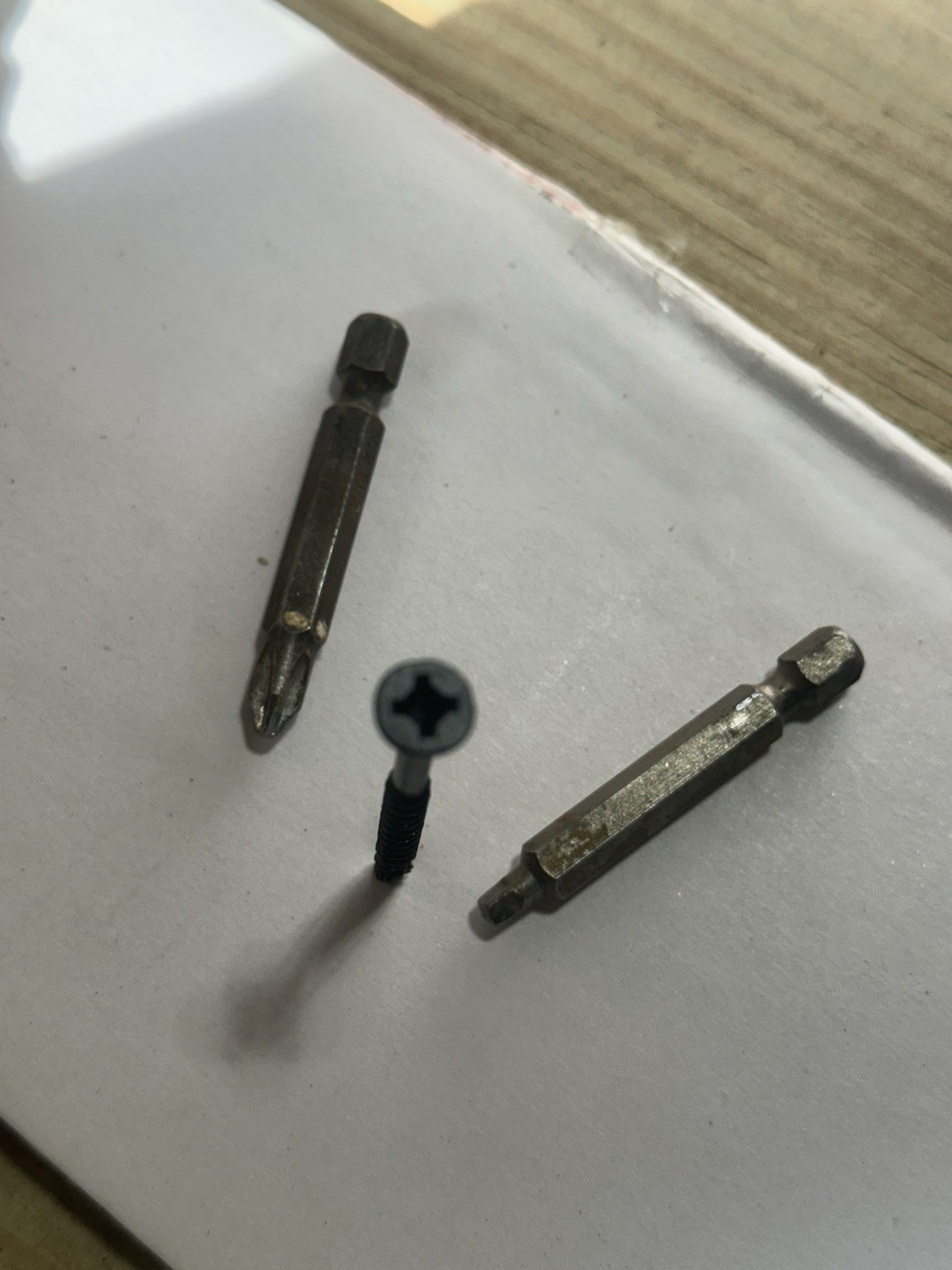 Deal!! #8-2 1/2” Wood Screw Quantity 2500 21Lb High-Quality Black E – Coat