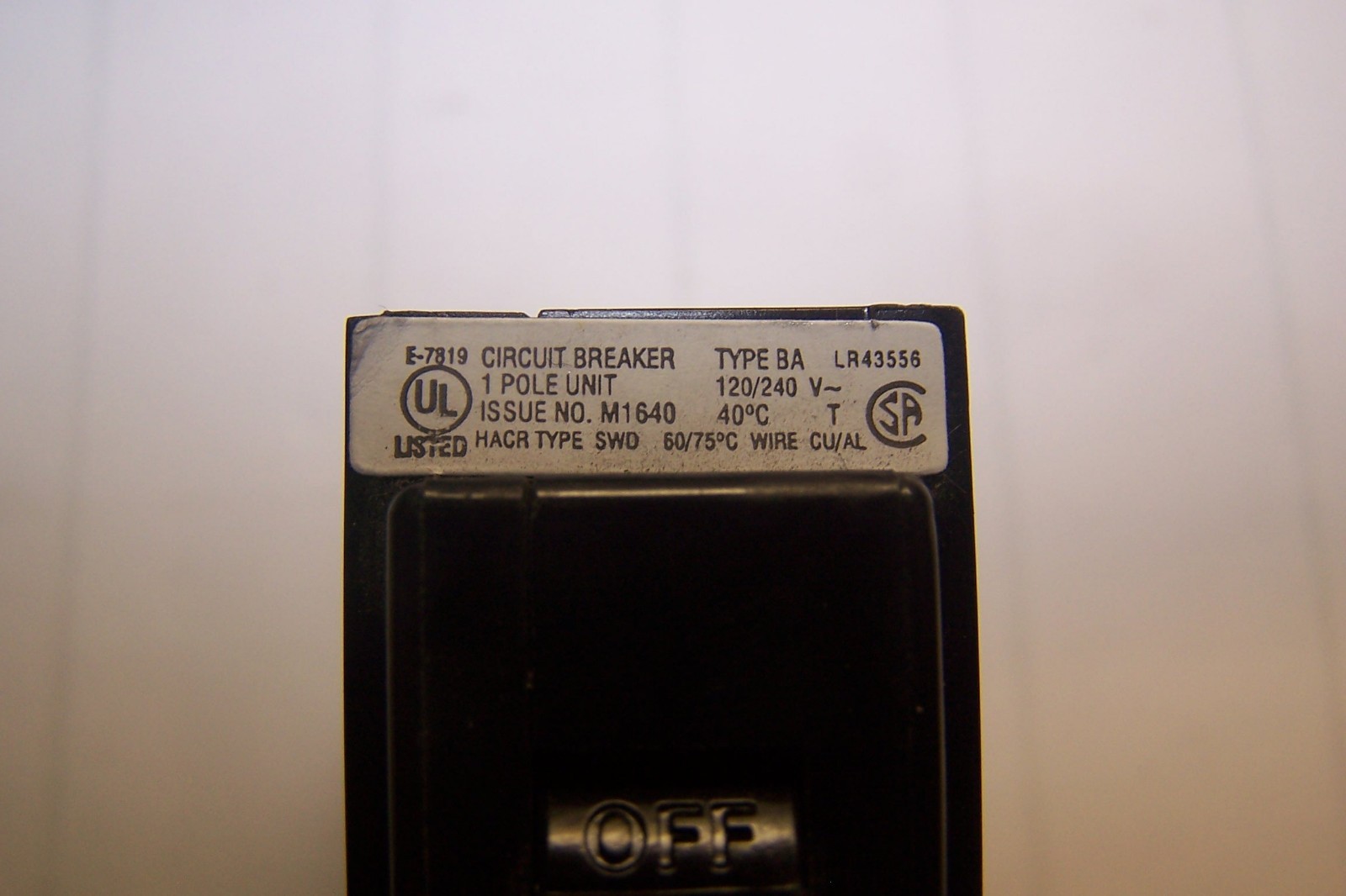(7) CUTLER HAMMER 20 AMP CIRCUIT BREAKERS 120/240 VOLT 1 POLE BA1020, BA120