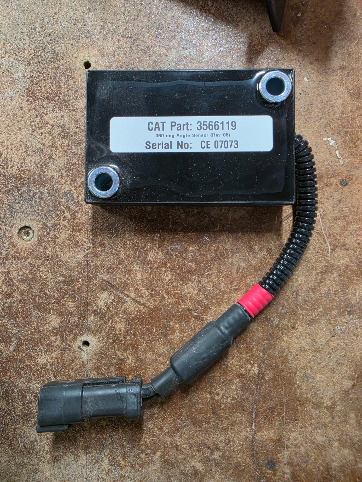 CAT GENUINE 356-6119 ANGLE SENSOR ASSEMBLY, With mount 423-3678