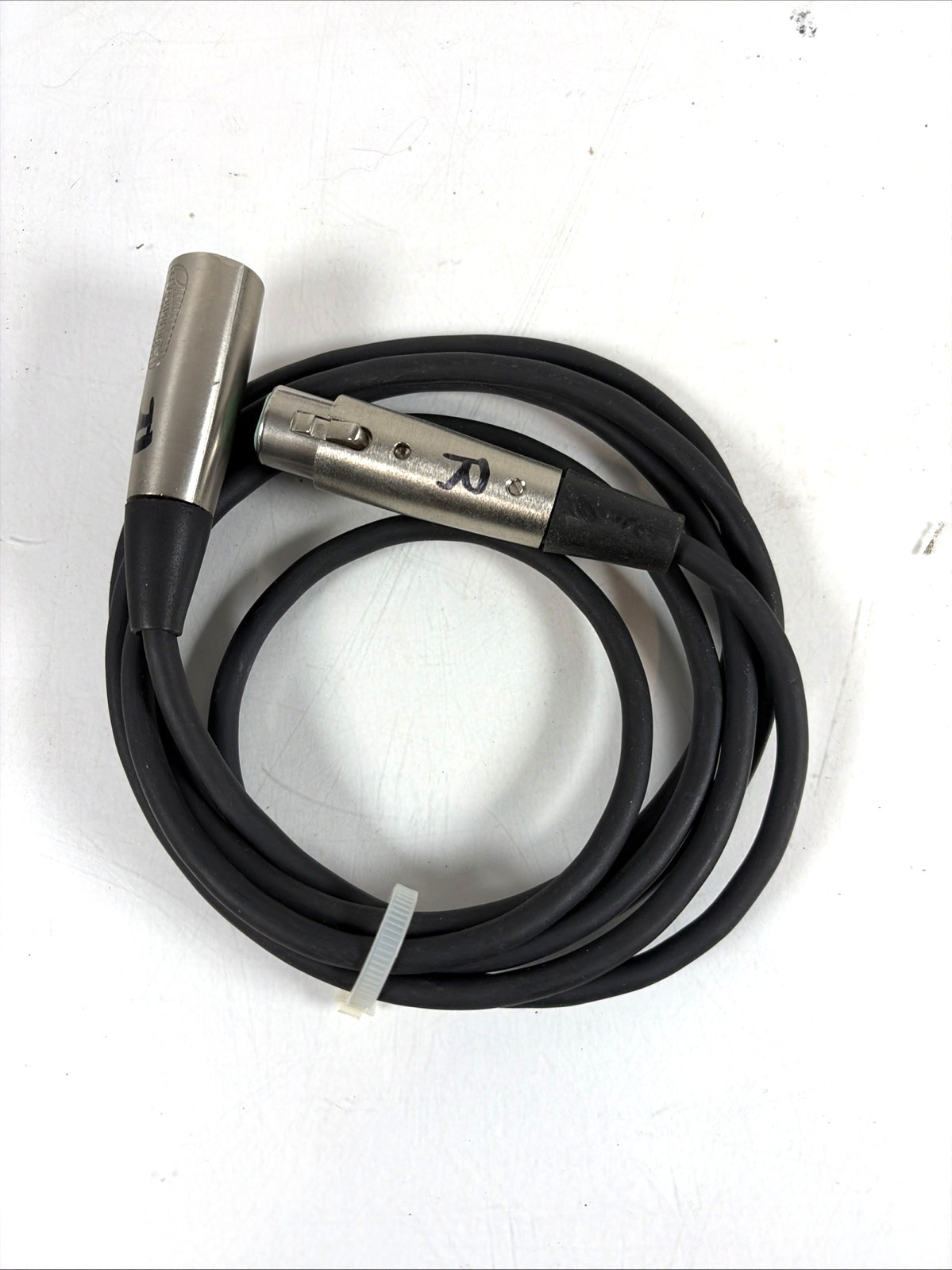 AMPHENOL Cable Balanced 3-pin XLR male-to-female Audio Cable