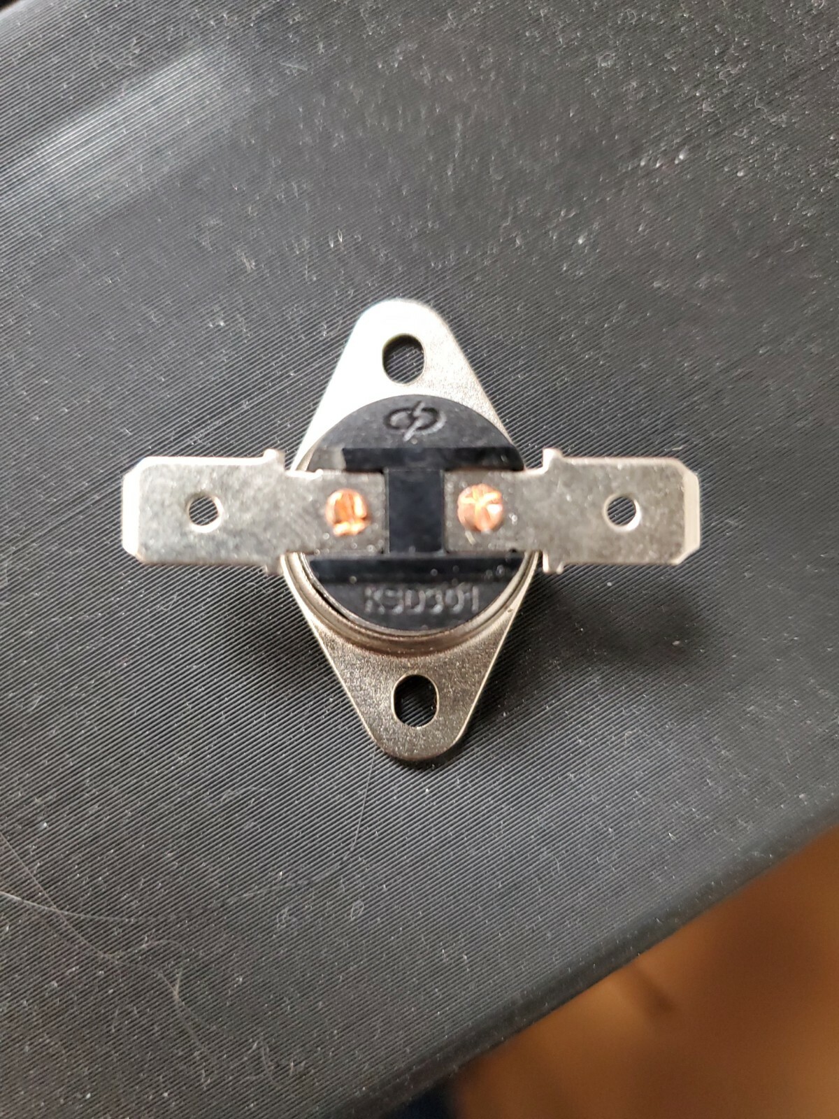 KSD301 – K060 60C : 140F Temperature BiMetal Switch