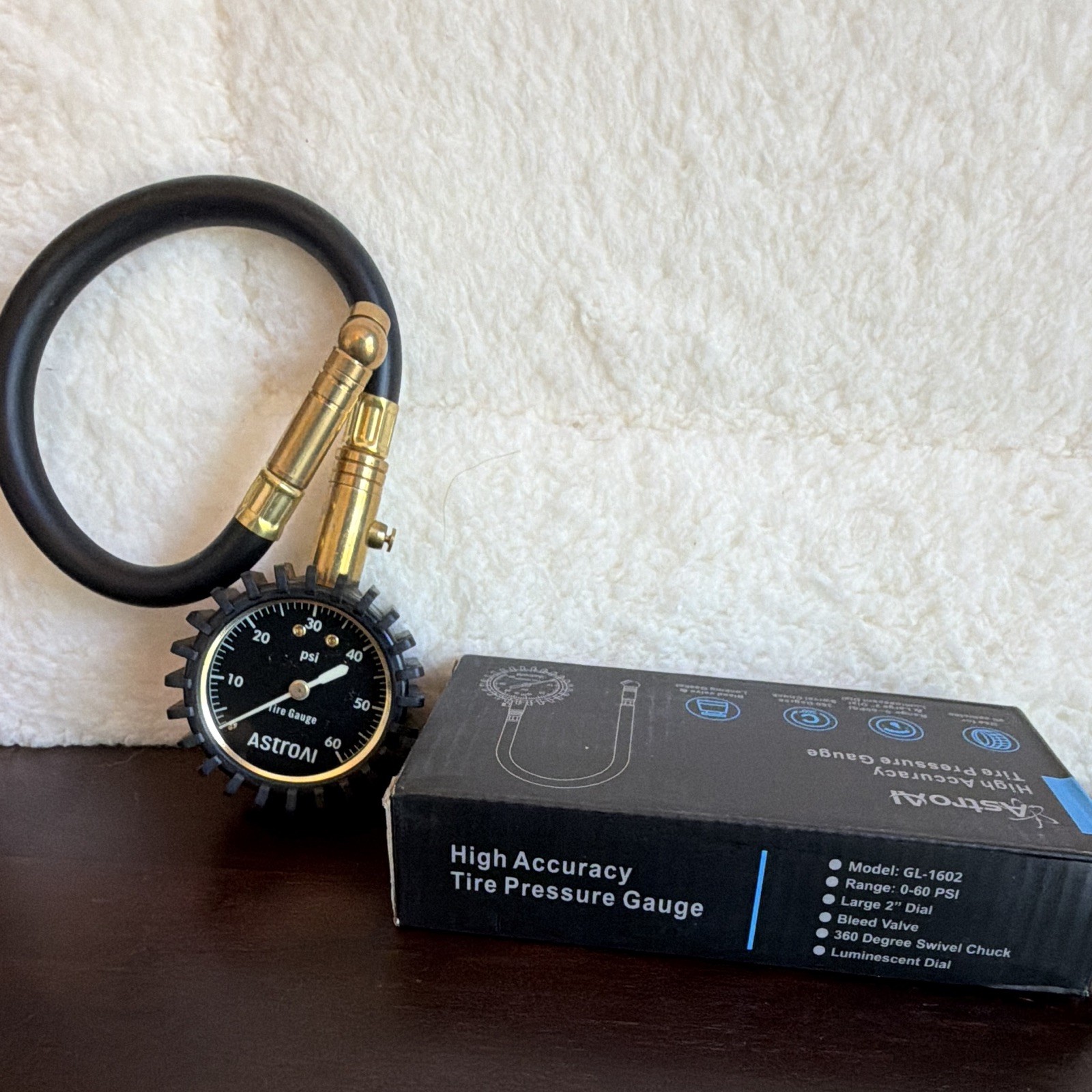 ASTROAI GL-1602 High Accuracy Tire Pressure Gauge 0-60 PSI 2in Dial 1/4in