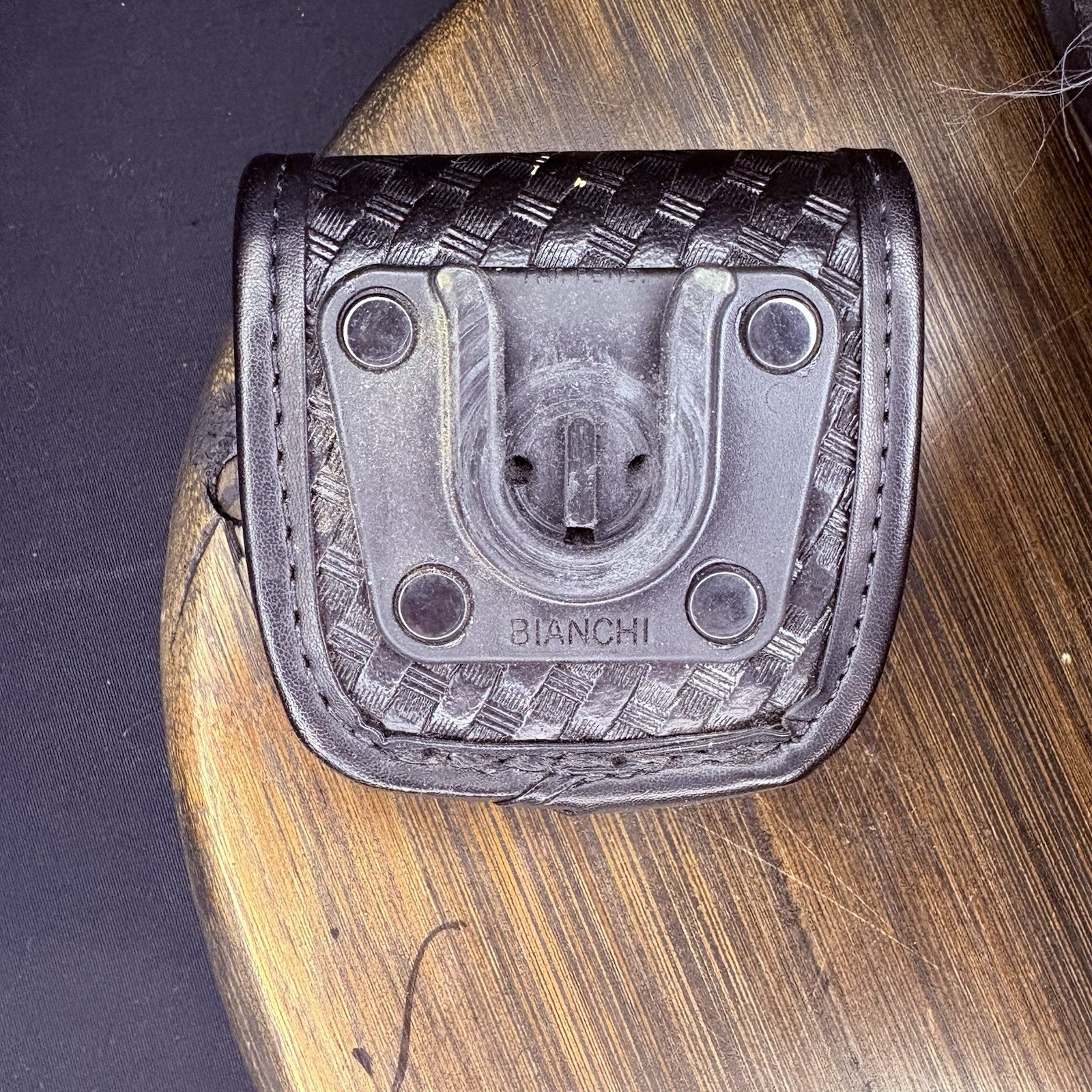 Bianchi Universal Radio Holder Swivel Back Accumold Elite Leather Basket Weave