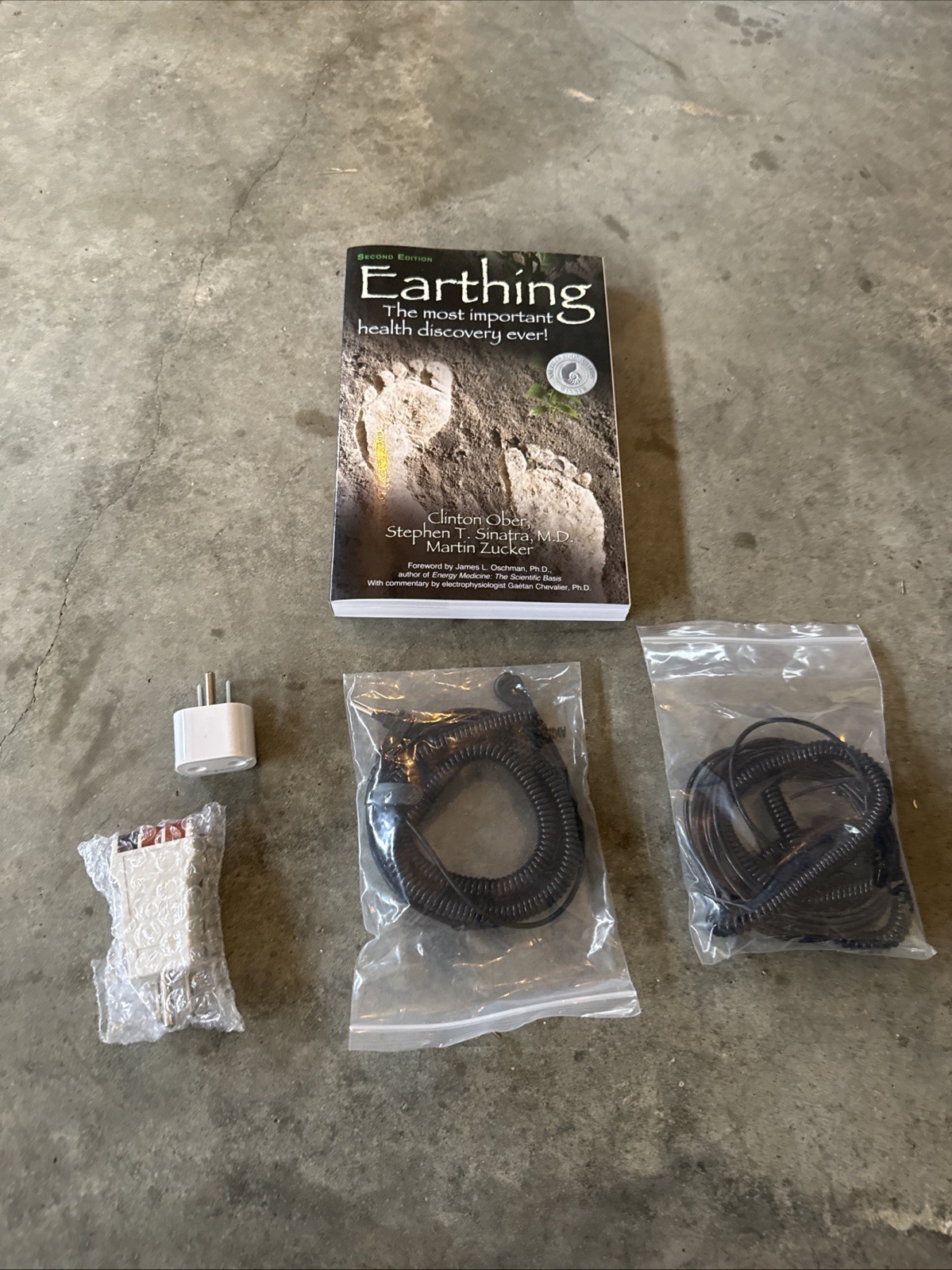 Earthing Book 2nd Edition + Grounding Cords, Outlet Adapter & Tester Kit