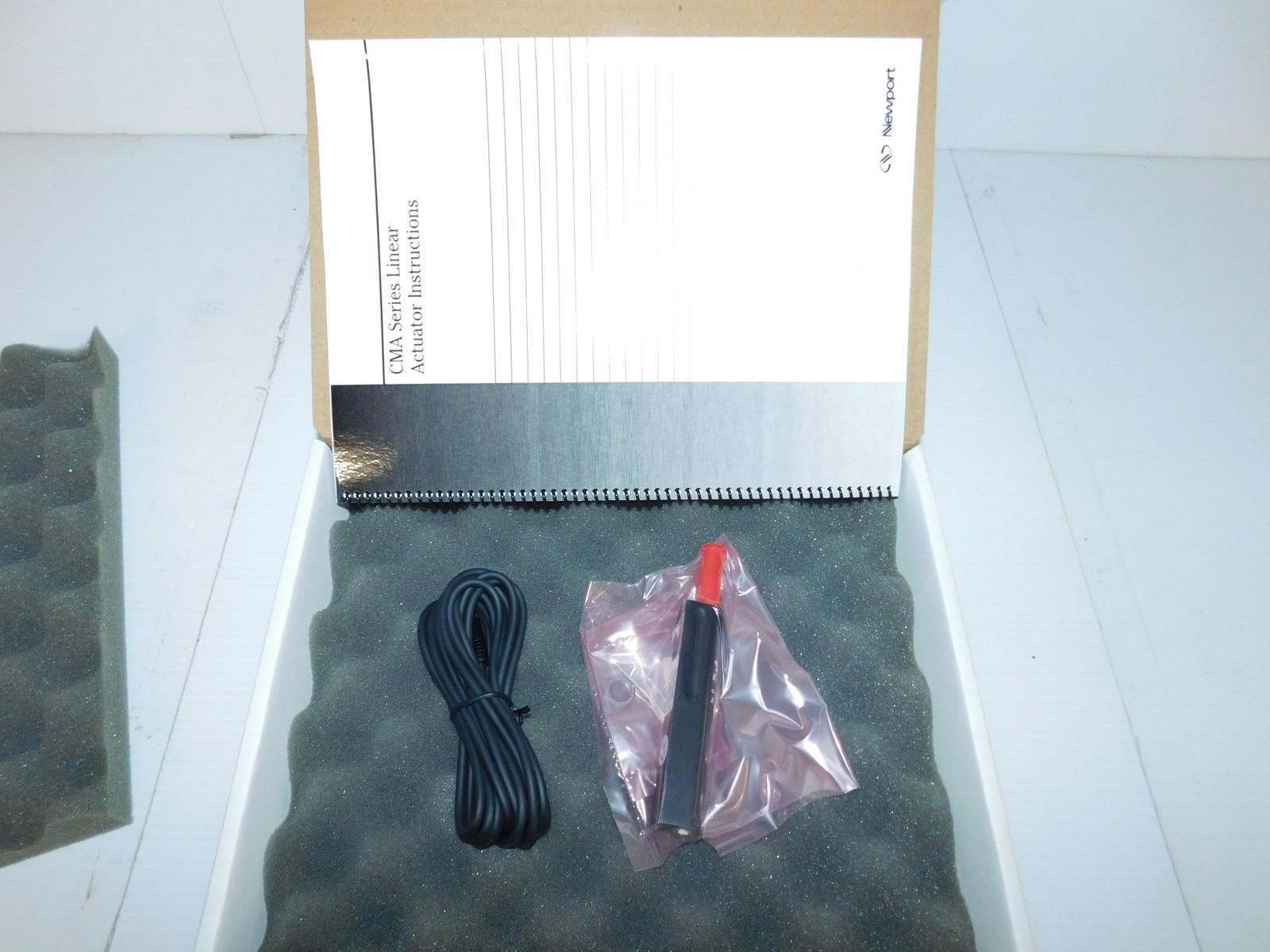 *JM* NEWPORT CMA-12CC MOTORIZED LINEAR ACTUATOR- NEW (MCE162)