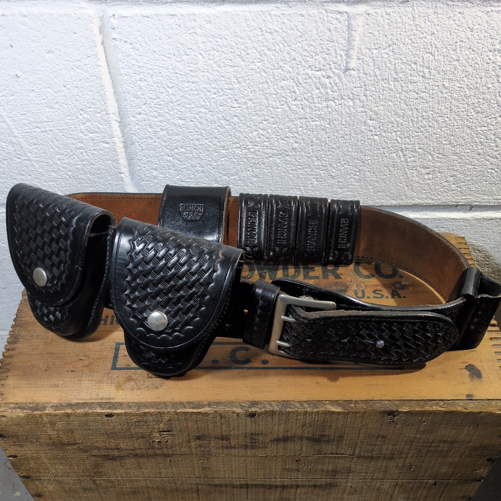 Vintage Bianchi USA Black Leather Gun Belt Duty #B2 Size 32”, With Accessories