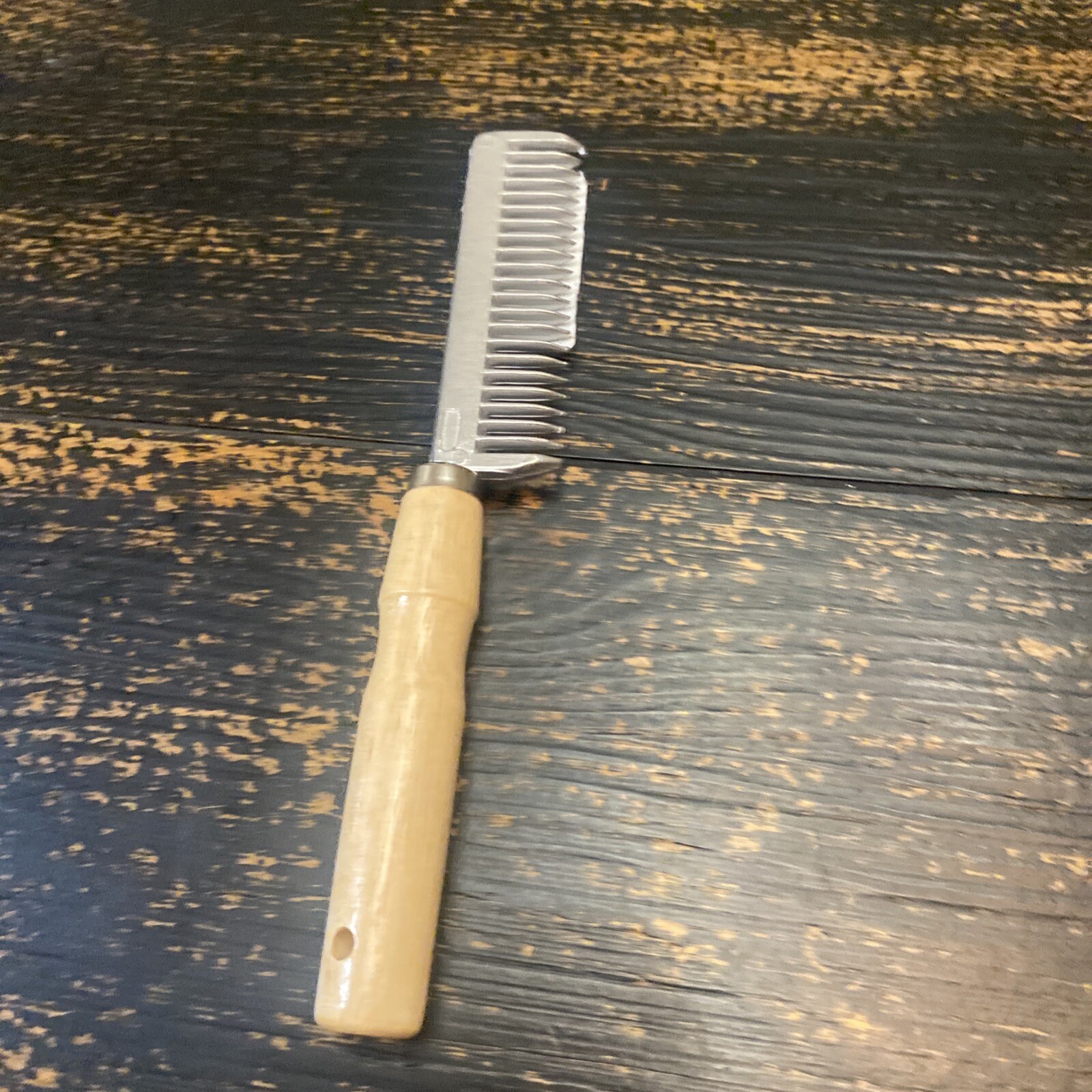 Weaver Leather Comb, Mane And Tail, Aluminum Wood Handle Made in Taiwan