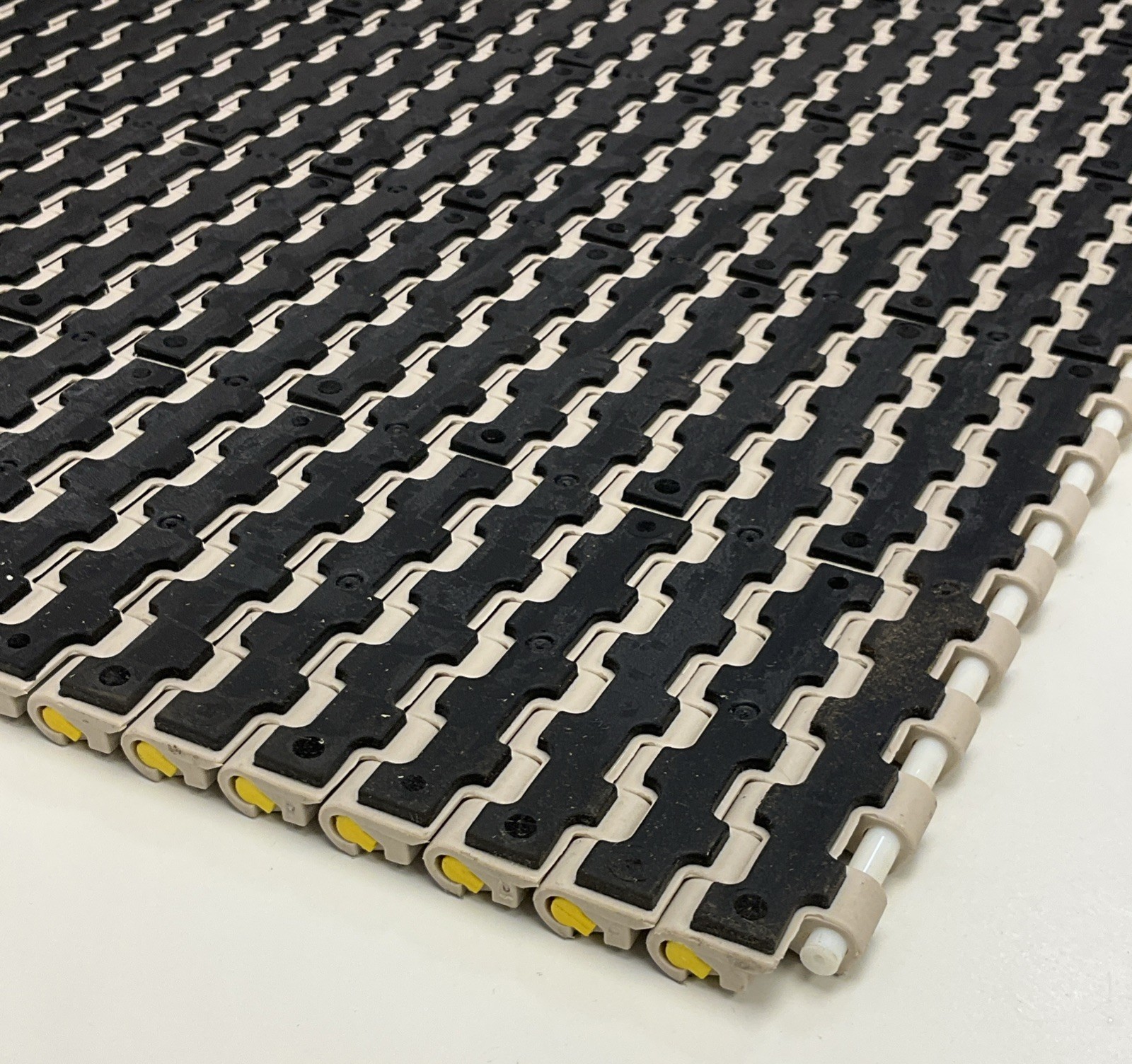 Rexnord HT1505RT-24IN High-Temperature Rubber-Top Conveyor Chain 24″ X 5′