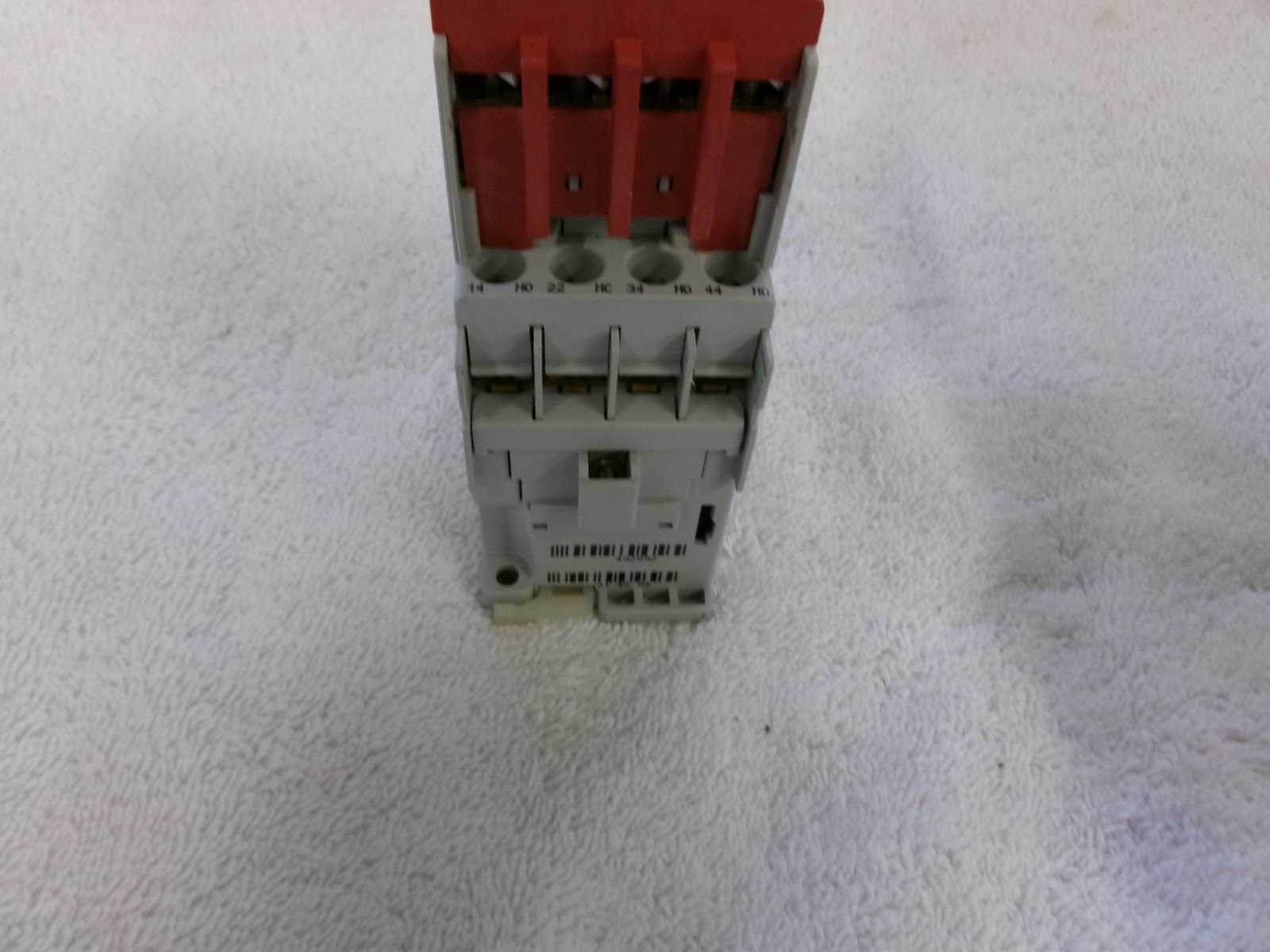 Allen Bradley Guardmaster Safety Relay 700S-CF440EJC Ser A