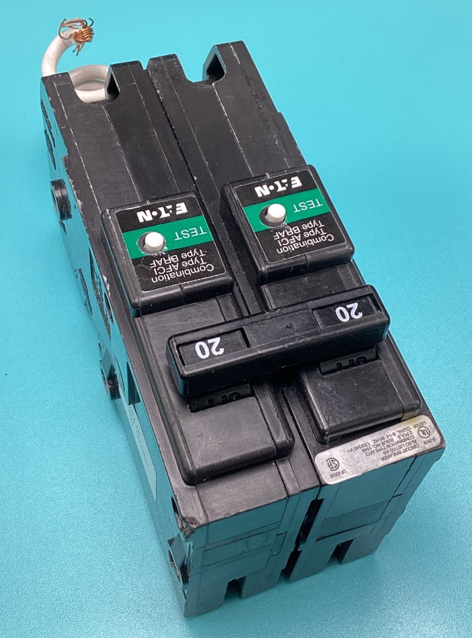 CHIPPED Circuit Breaker Eaton Cutler Hammer BRL220CAF 20 Amp 2 Pole AFCI