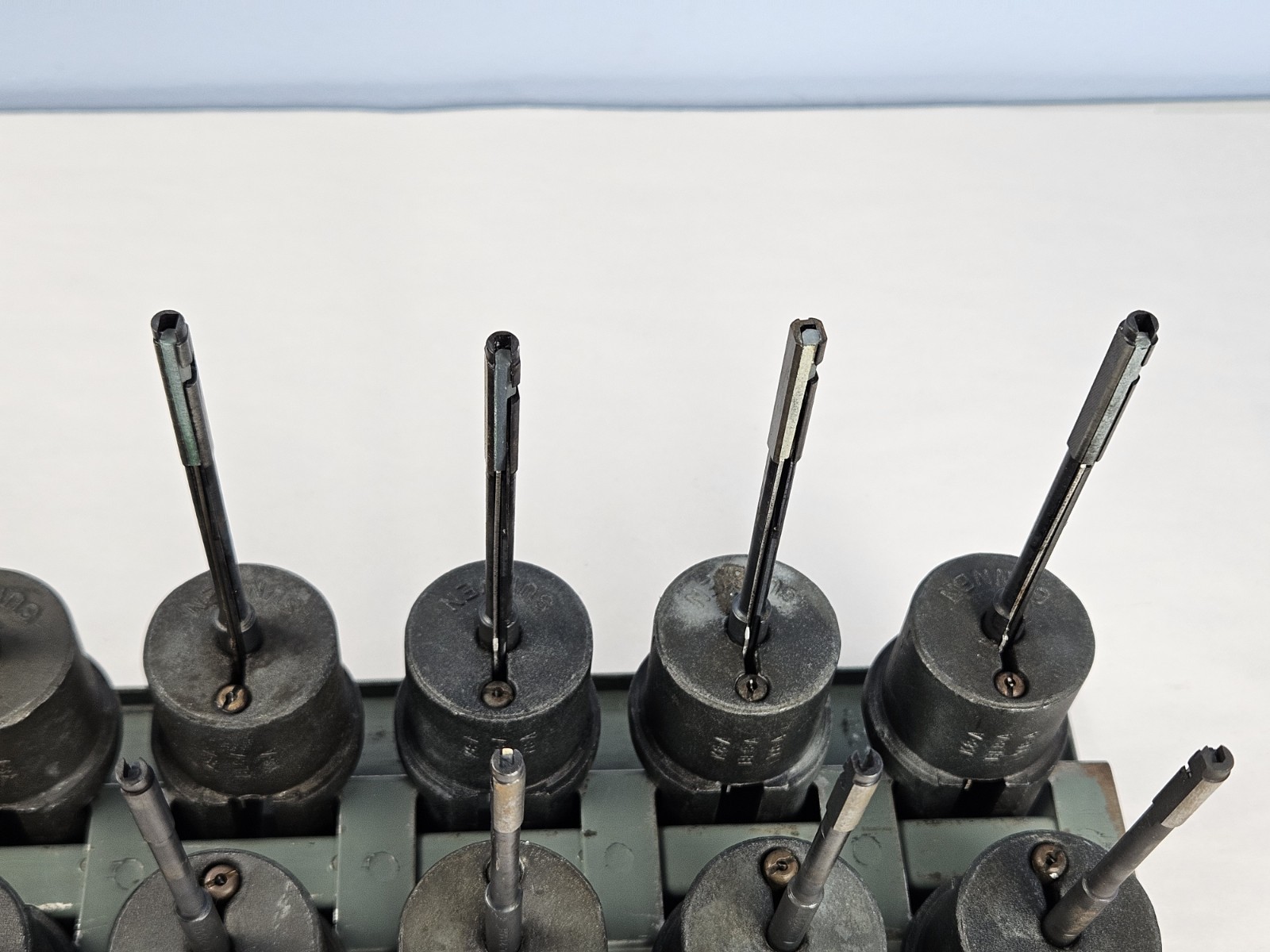Sunnen Honing Mandrel Adapter Rack Set Assortment Lot of 16 Untested for Parts
