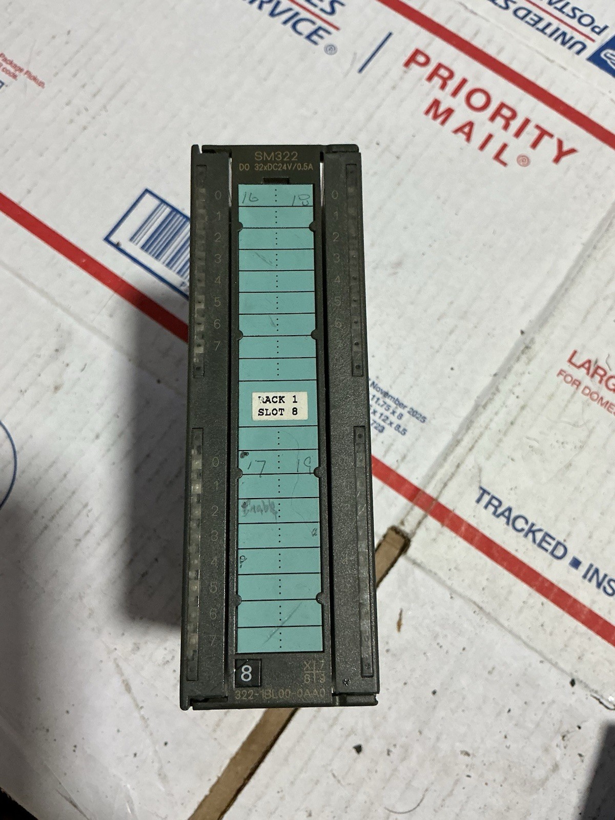 SIEMENS 6ES7 322-1BL00-0AA0 SIMATIC S7 Digital Output Module D6