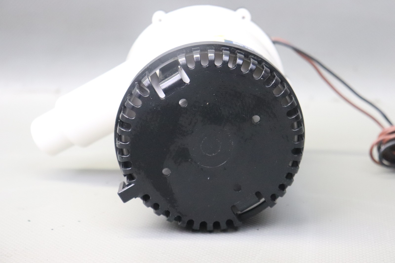 Volvo Penta SBP130 Submersible Bilge Pump 130L/min 2,060GPH 12VDC 41103008 Unused Original Packaging