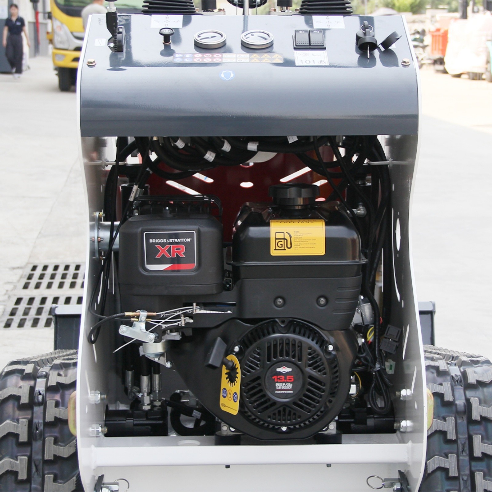 15 HP Mini Skid Steer Loader B&S Hydraulic System Electric Start W/ 7 Attachment