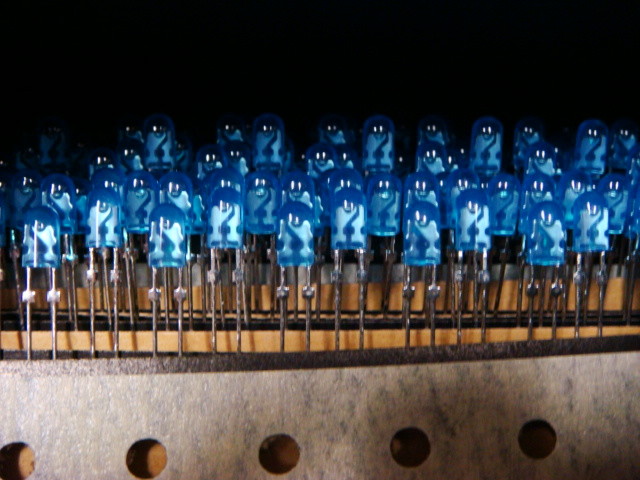 250 BLUE LED’s in 3.6mm pkg – Agilent LB99 – On Paper Tape – NEW and UNUSED
