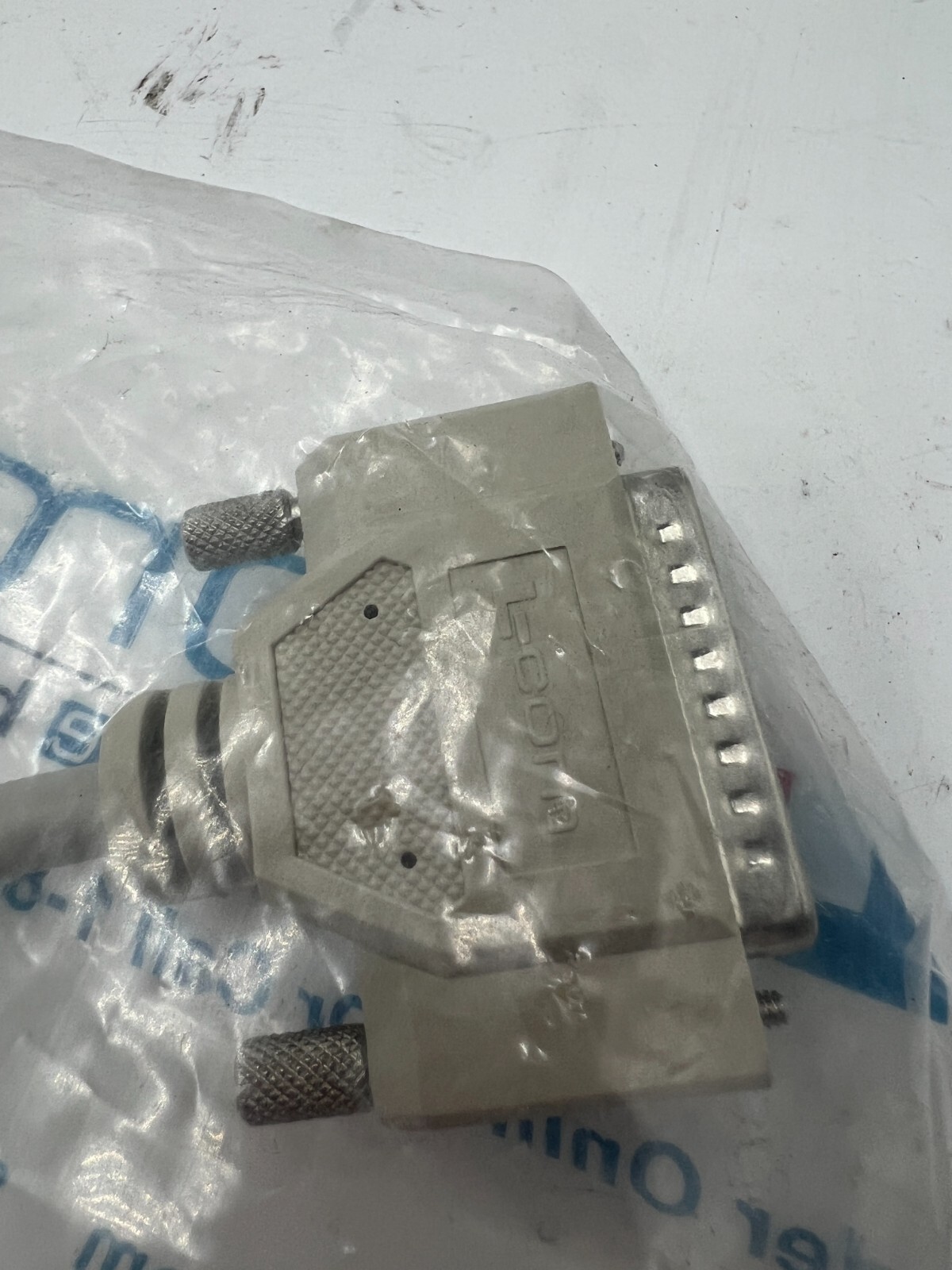 L-Com Deluxe Molded D-Sub Cable, DB25 Male / Female 1.0 ft CSMN25MF-1