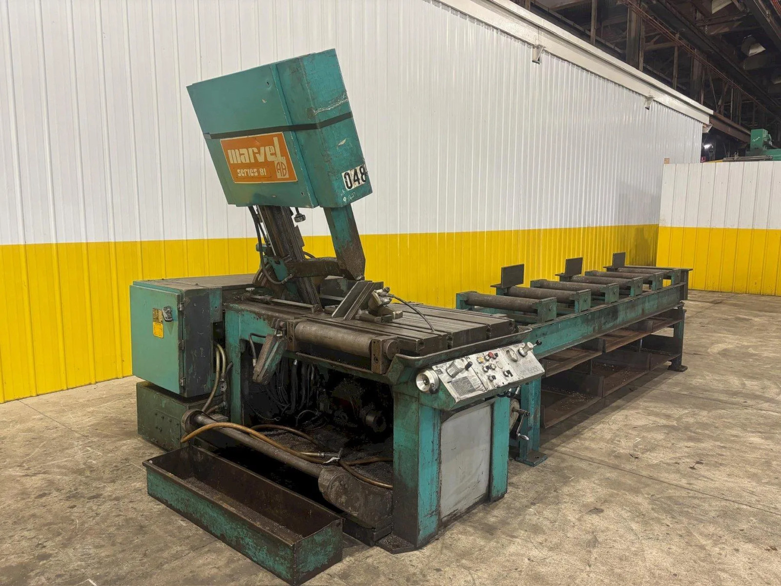 18” X 20” MARVEL MODEL #81-9/M3M SEMI-AUTO MITRE HEAD VERTICAL BAND SAW: STO