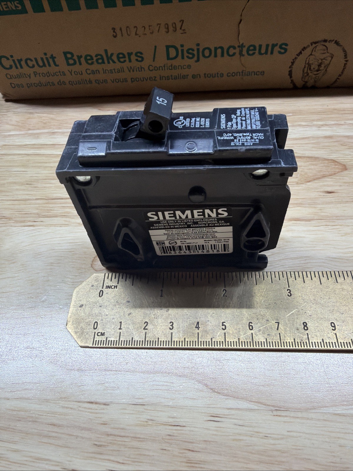 Siemens Q115 1 Pole 15 Amp 120V Type QP Circuit Breaker Box Of 12 New Surplus