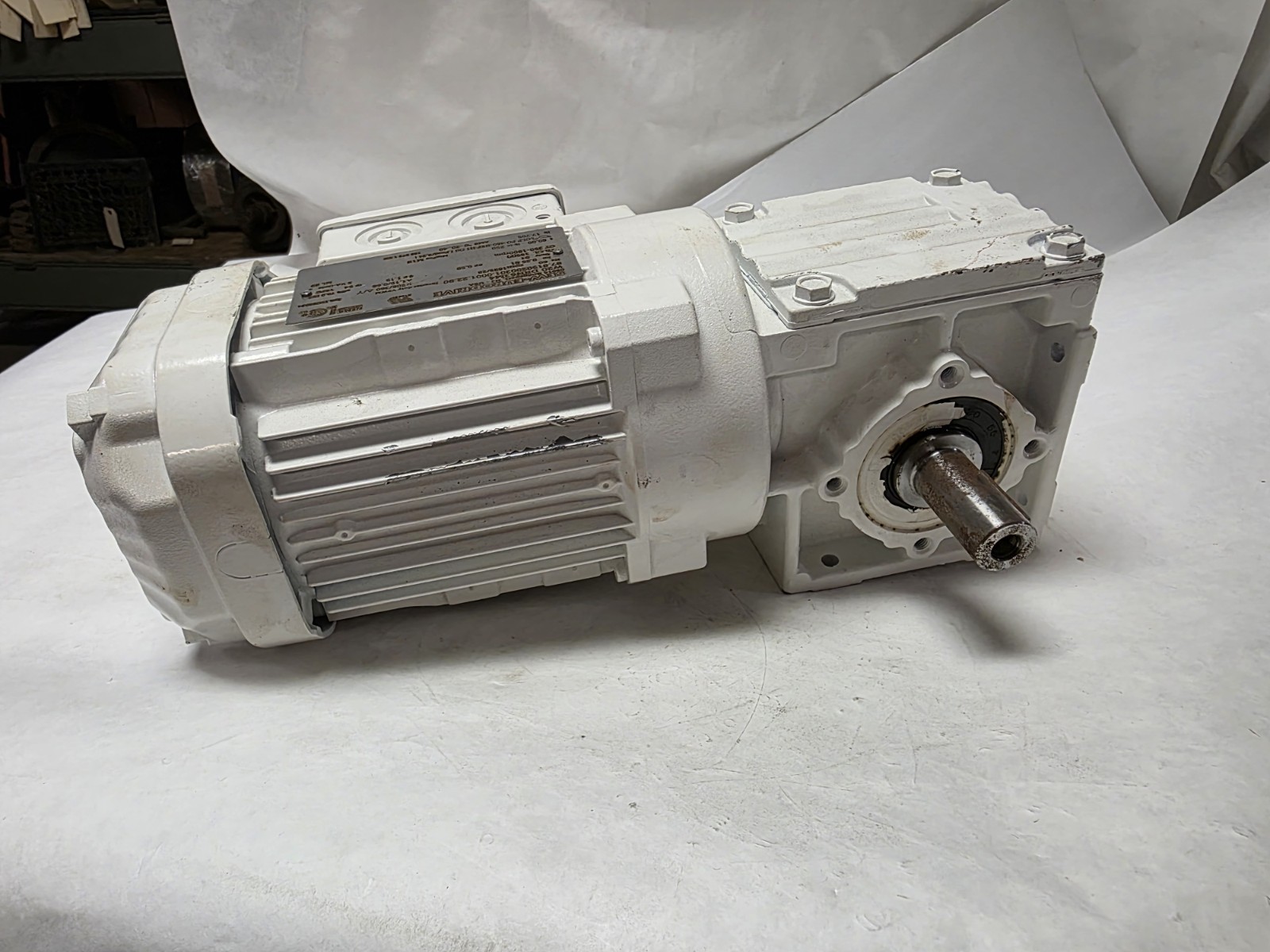 Sew-Eurodrive Gear Motor W20 DRN63 1695/28 RPM 1/4 Hp Inverter Duty